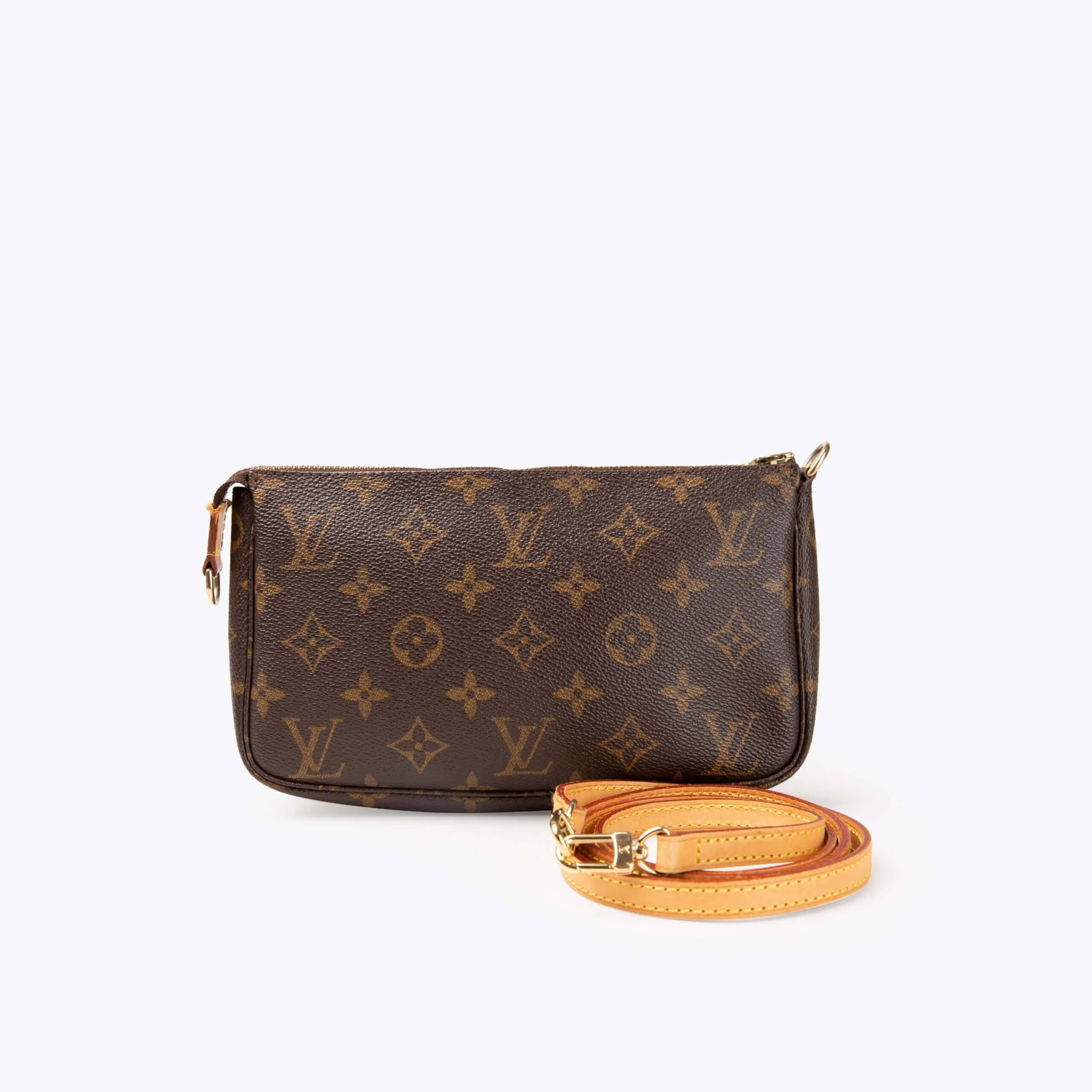 LOUIS VUITTON Monogram Pochette Accessoires