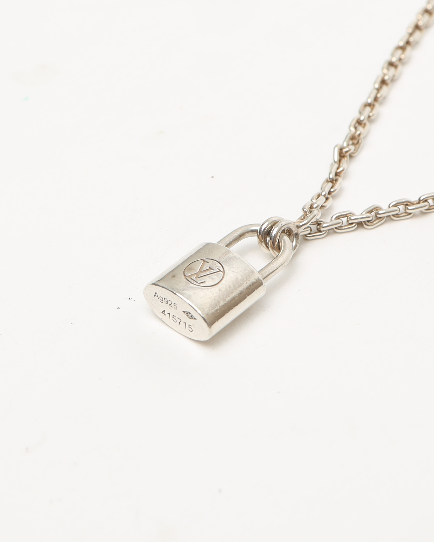 Pre-owned Louis Vuitton Lock It Silver Bracelet