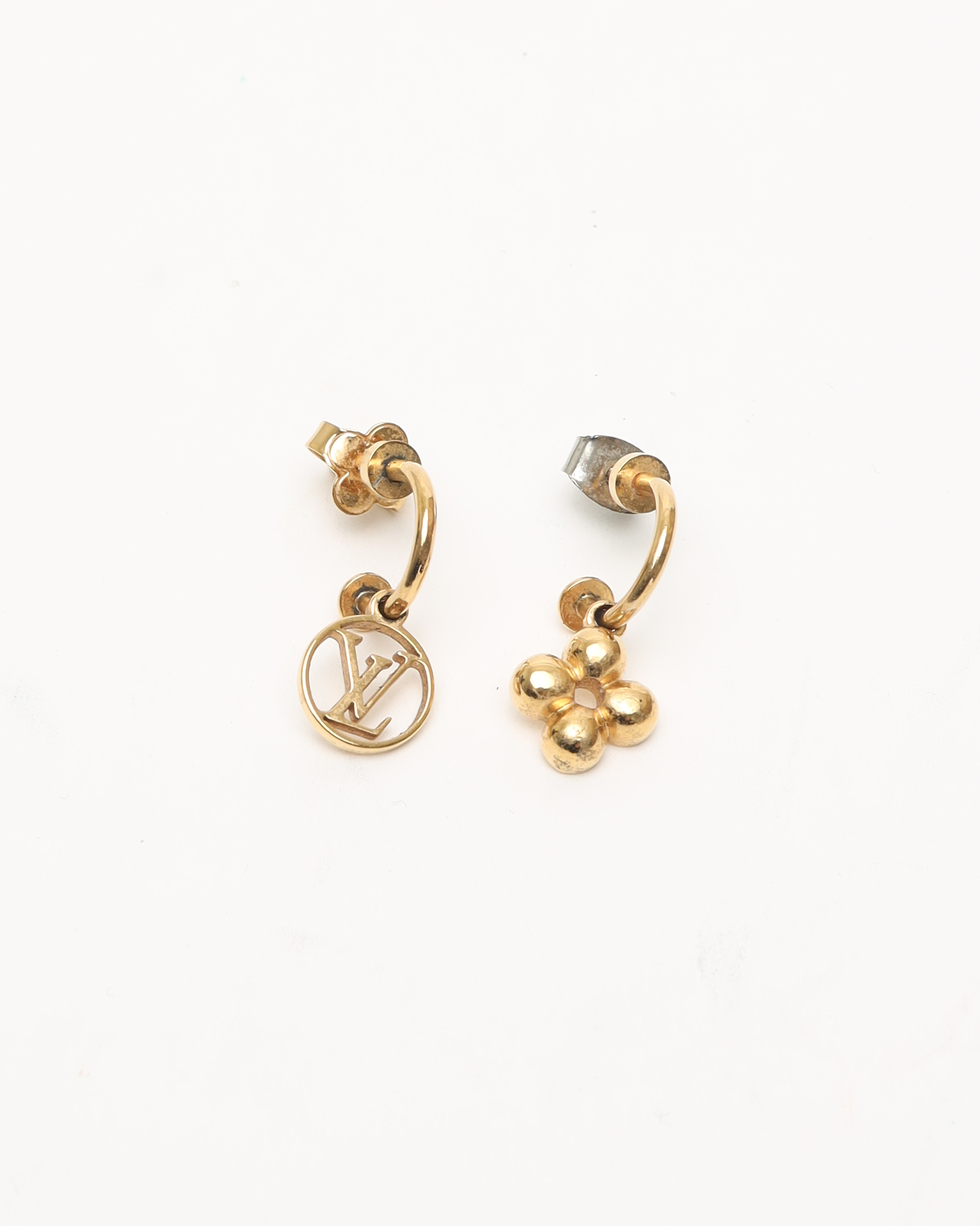 Pre-owned Louis Vuitton Blooming Hoop Earrings In Gold