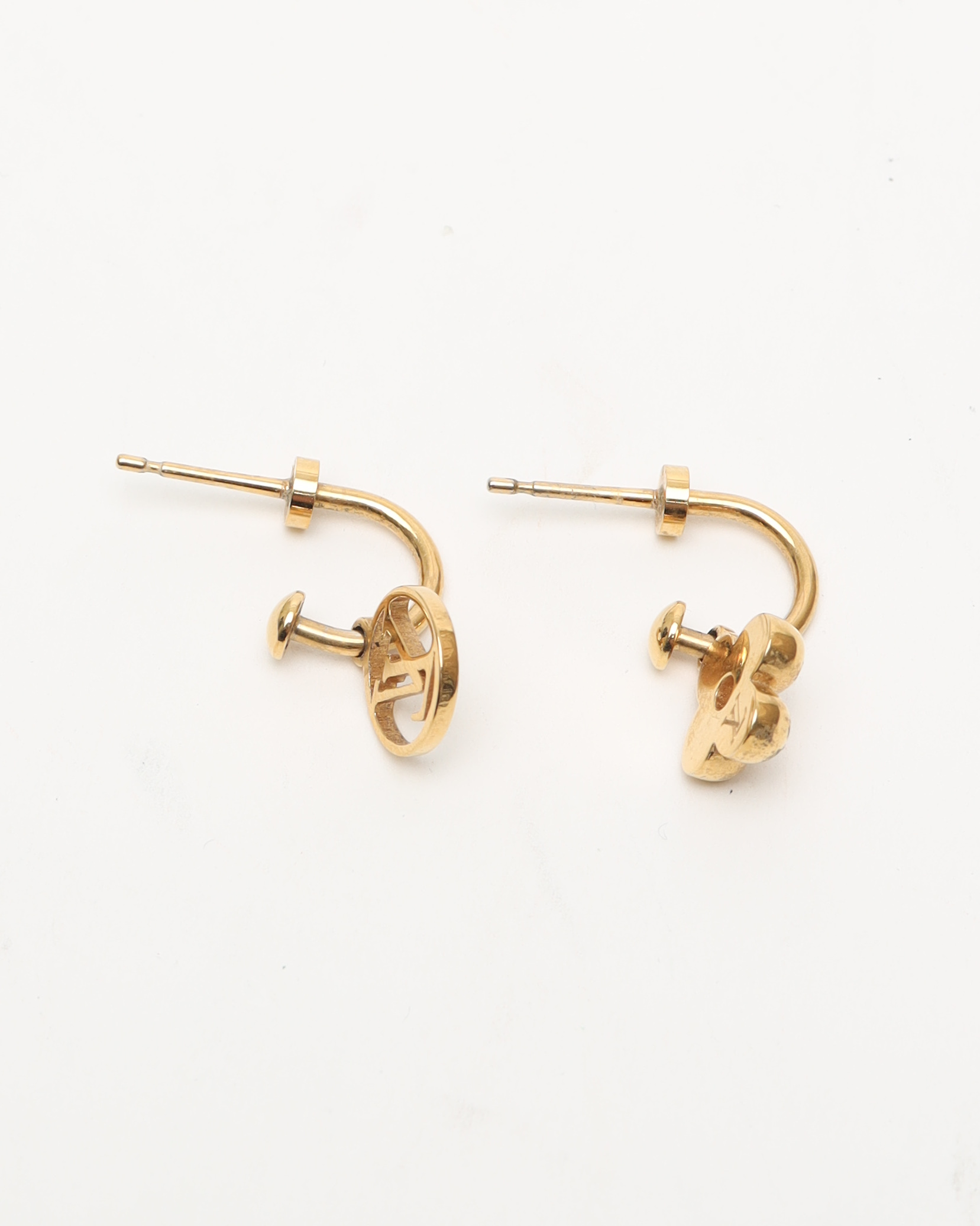 Pre-owned Louis Vuitton Blooming Hoop Earrings In Gold