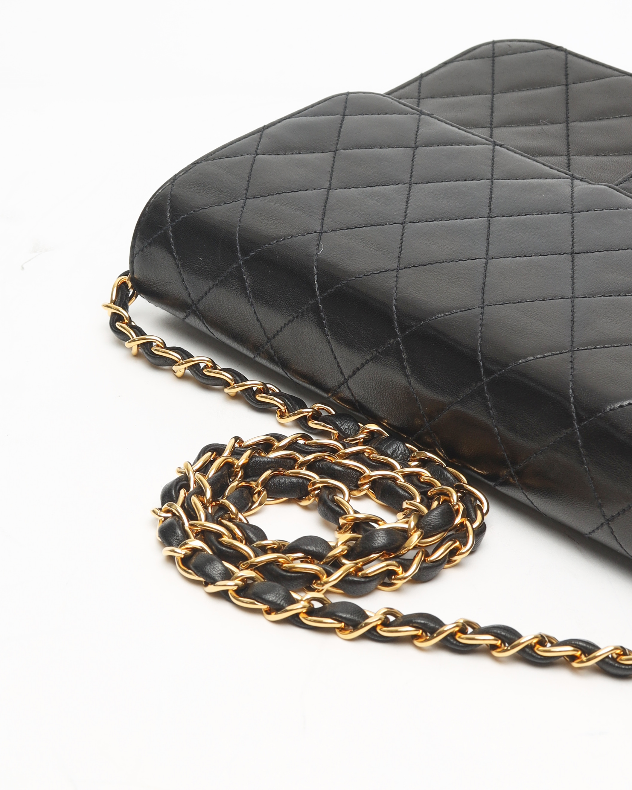 Pre-owned Chanel Classic Medium Single Flap Shoulder Bag