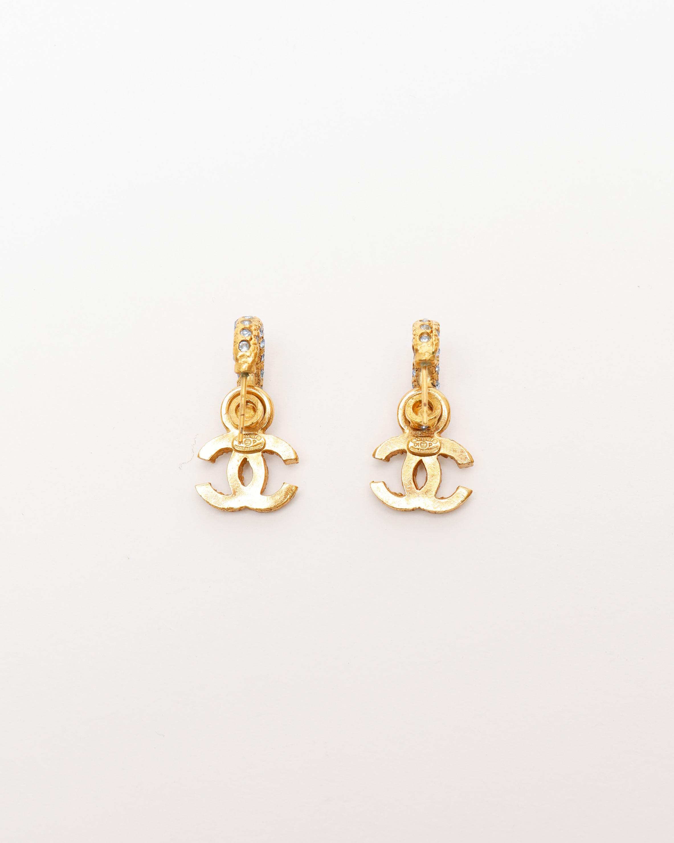 Pre-owned Chanel Coco Mark Rhinestone Dangling Earrings