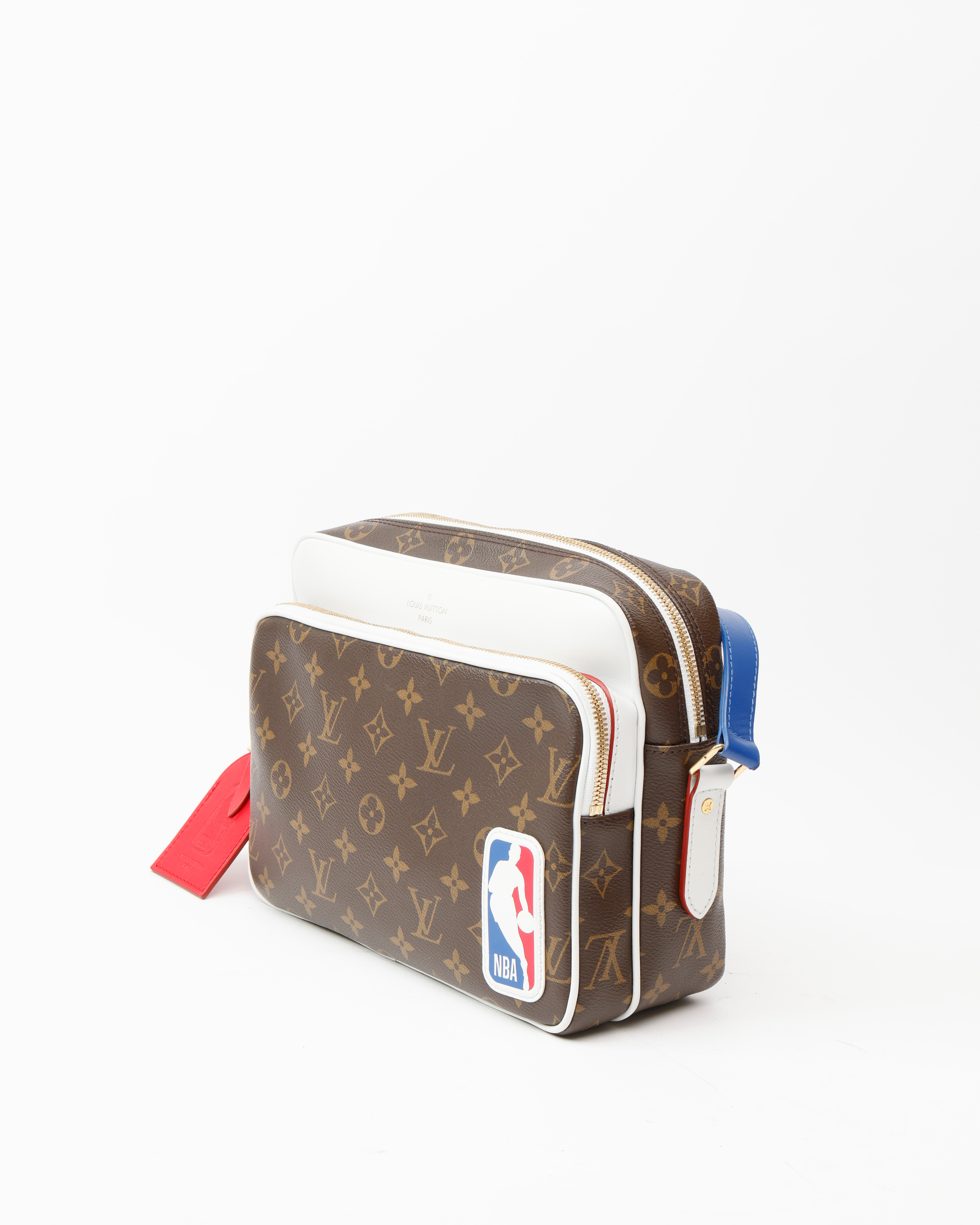 Pre-owned Louis Vuitton Nba Monogram Nile Messenger Pm