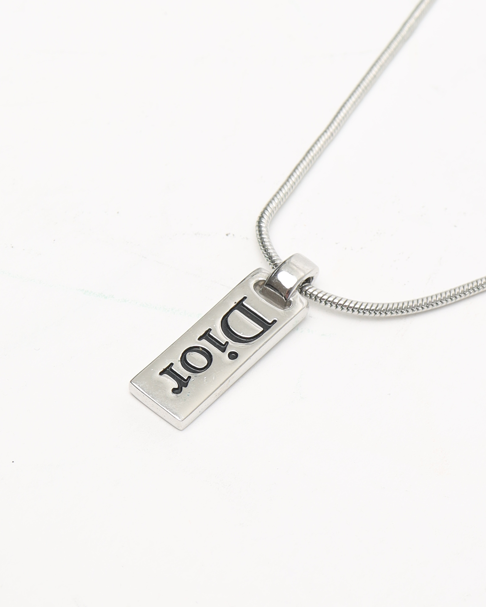 Dior Christian Logo Plate Halskette
