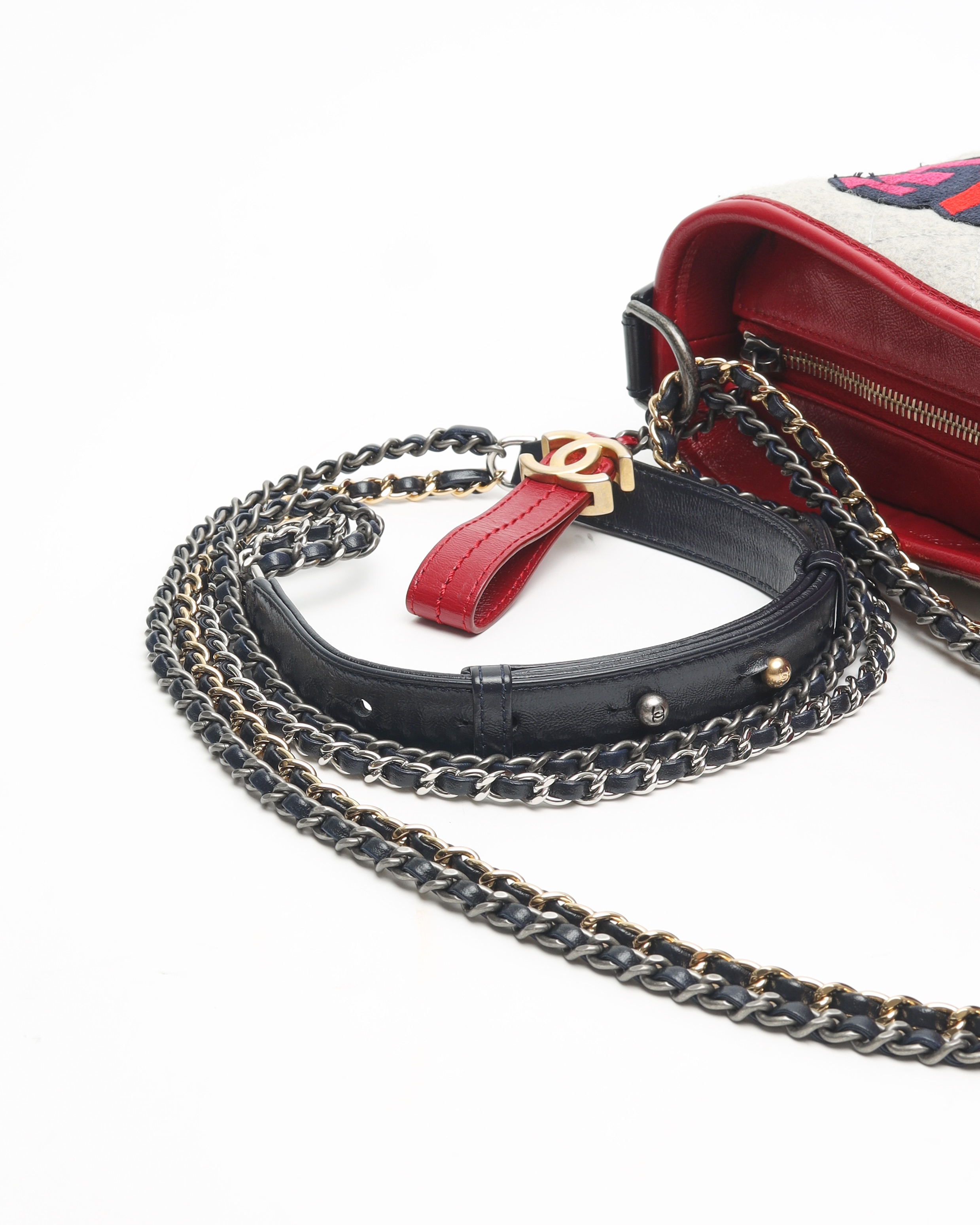 Pre-owned Chanel Medium Gabrielle Tweed Bag