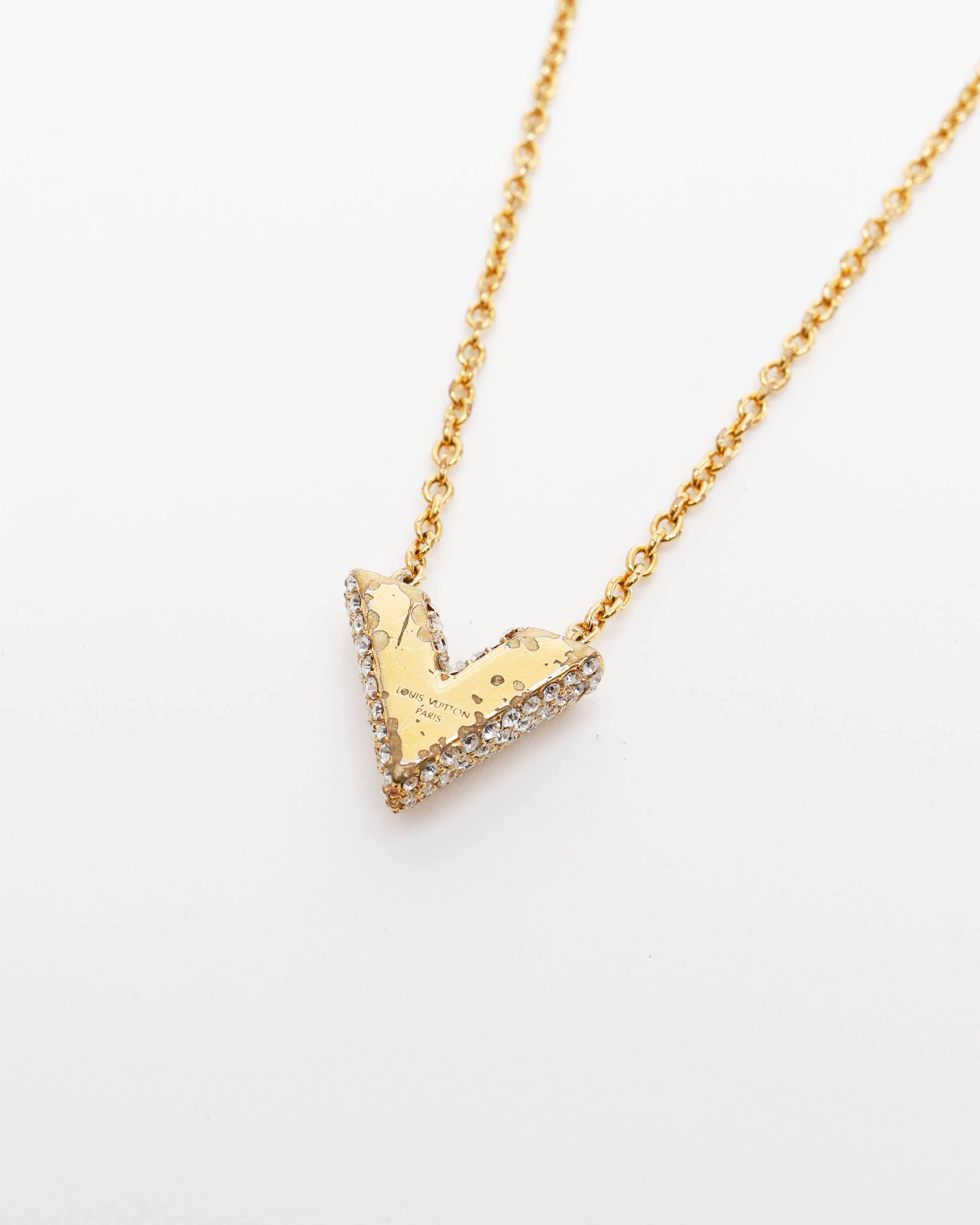 Pre-owned Louis Vuitton V Rhinestone Necklace In Gold