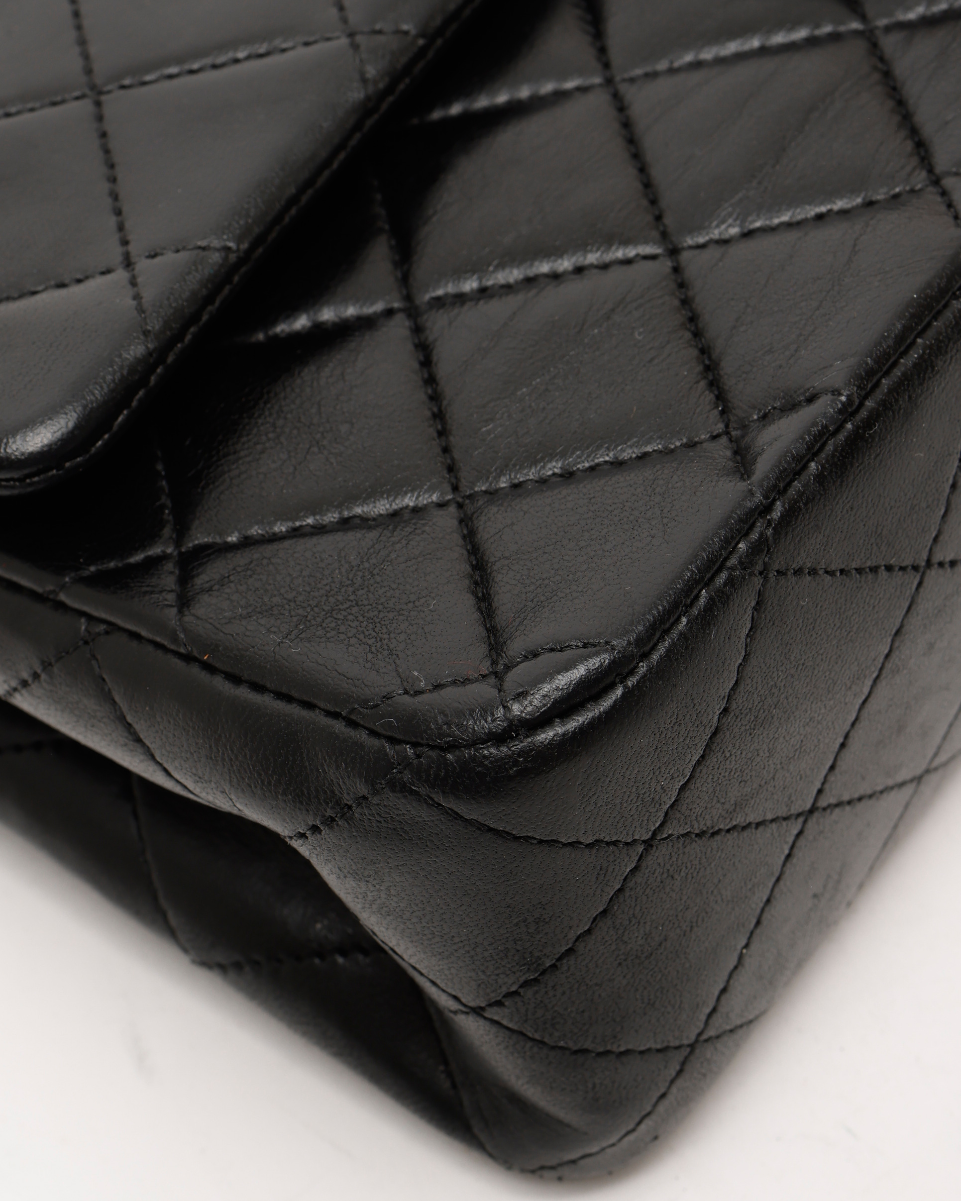 Pre-owned Chanel Classic Medium Double Flap Bag In Black
