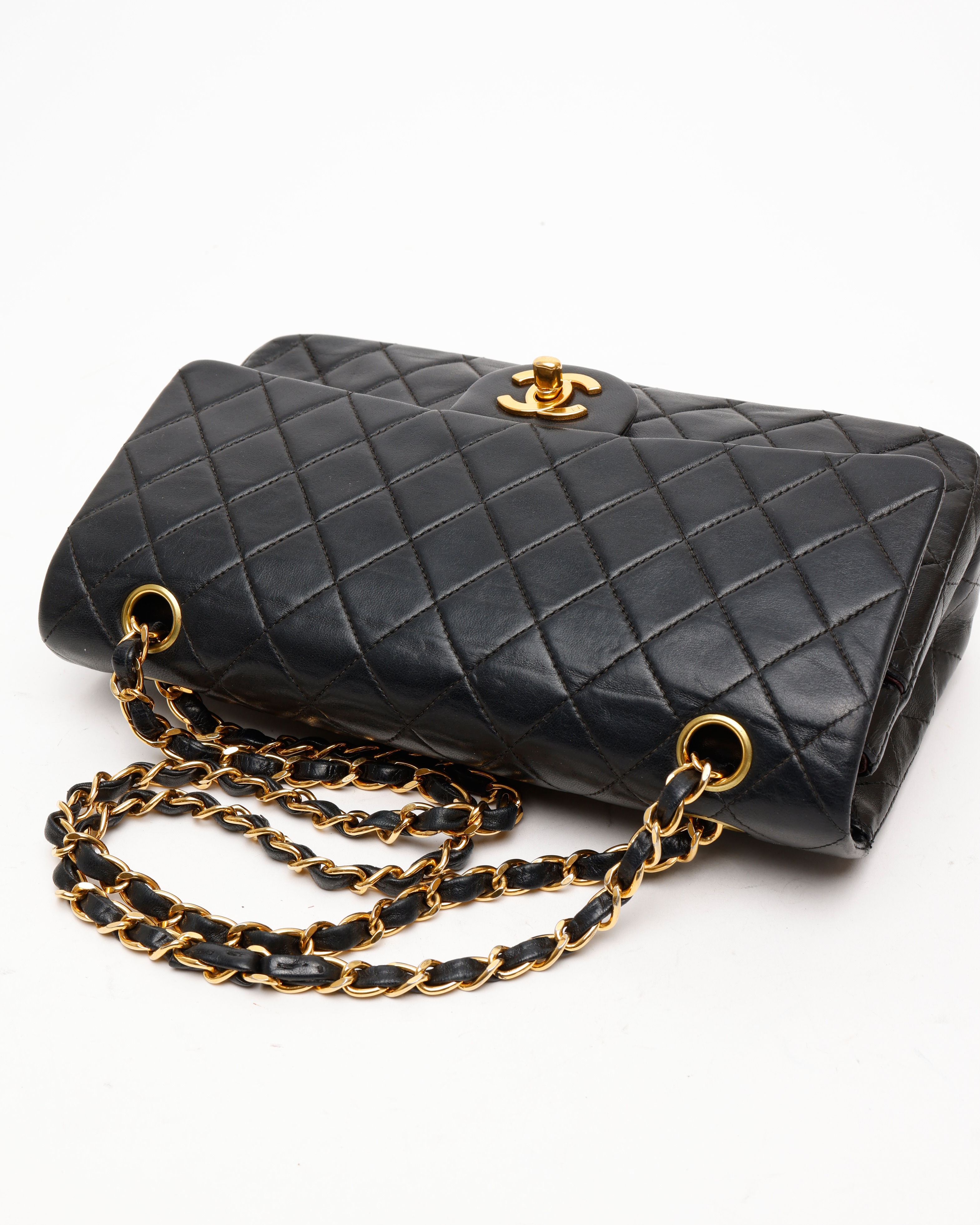 Pre-owned Chanel Classic Medium Double Flap Bag In Black