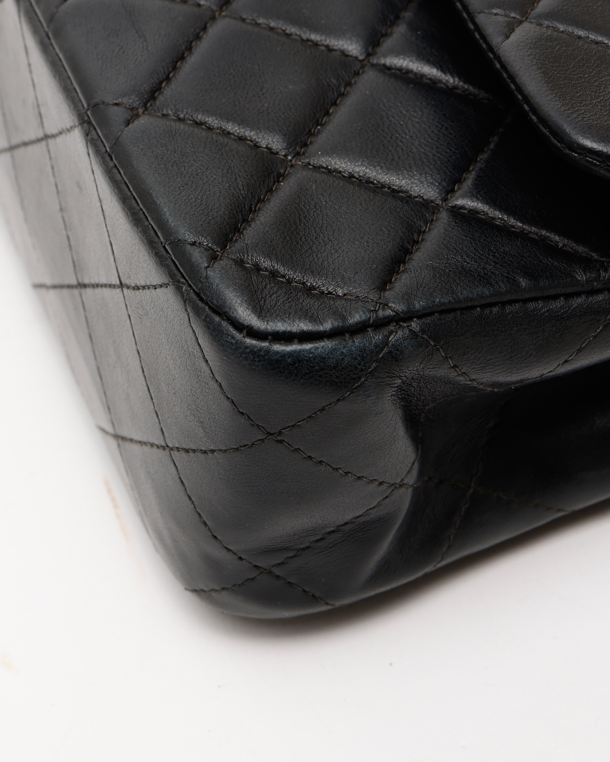 Pre-owned Chanel Classic Medium Double Flap Bag In Black