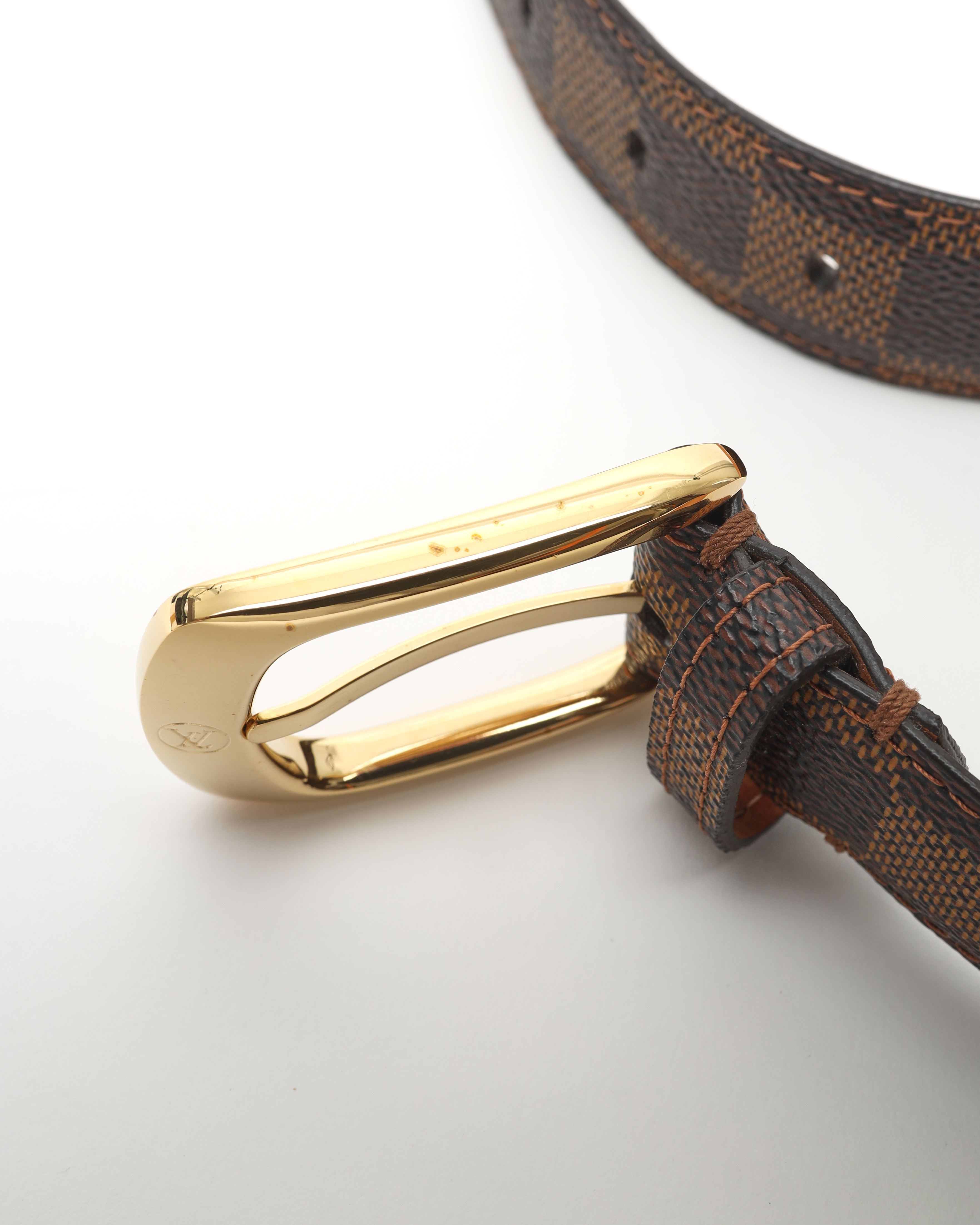 Pre-owned Louis Vuitton Centure Ellipse In Brown
