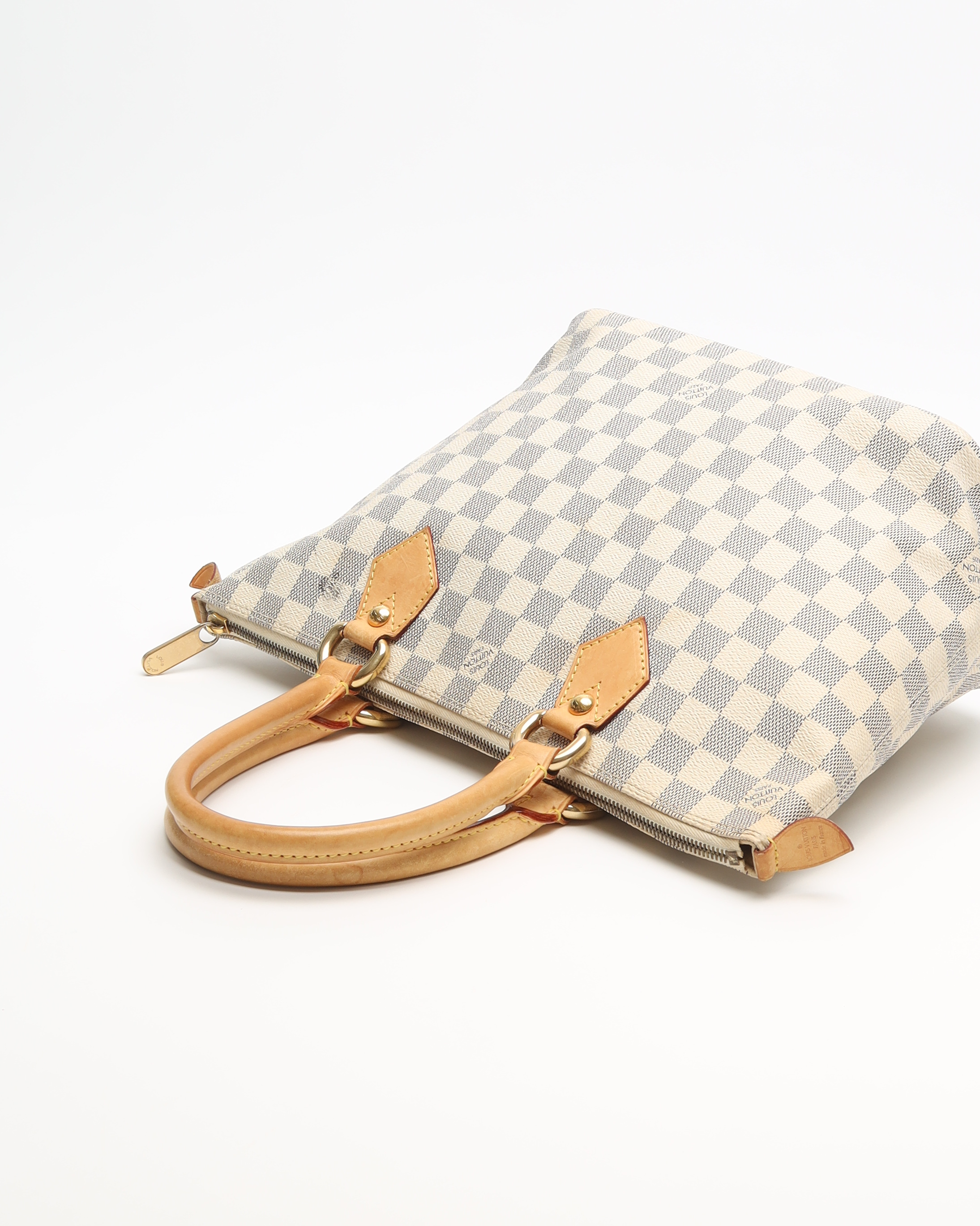 Pre-owned Louis Vuitton Damier Azur Saleya Pm Bag In White