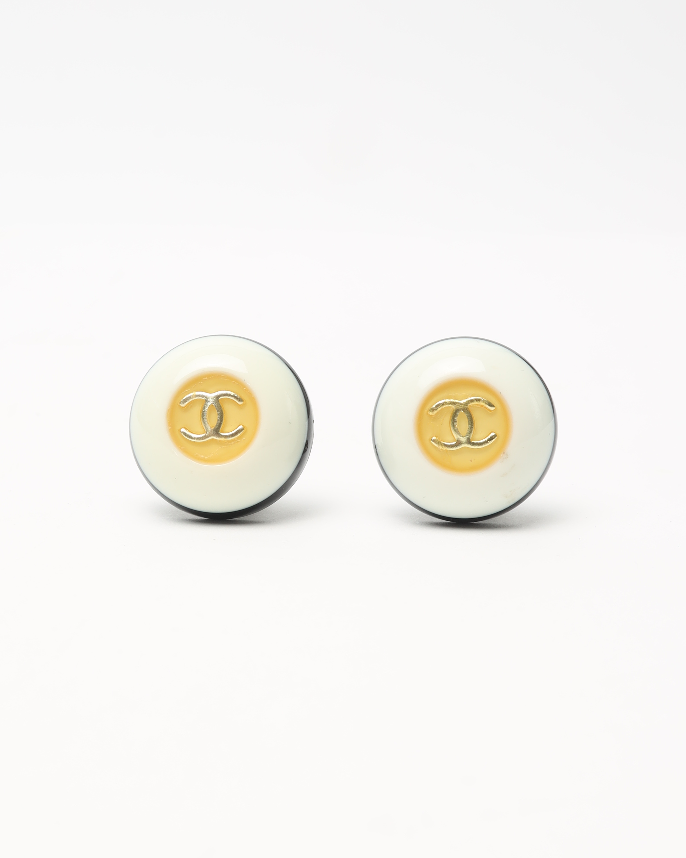 Pre-owned Chanel Coco Mark Resin Clip-on Earrings In Multi