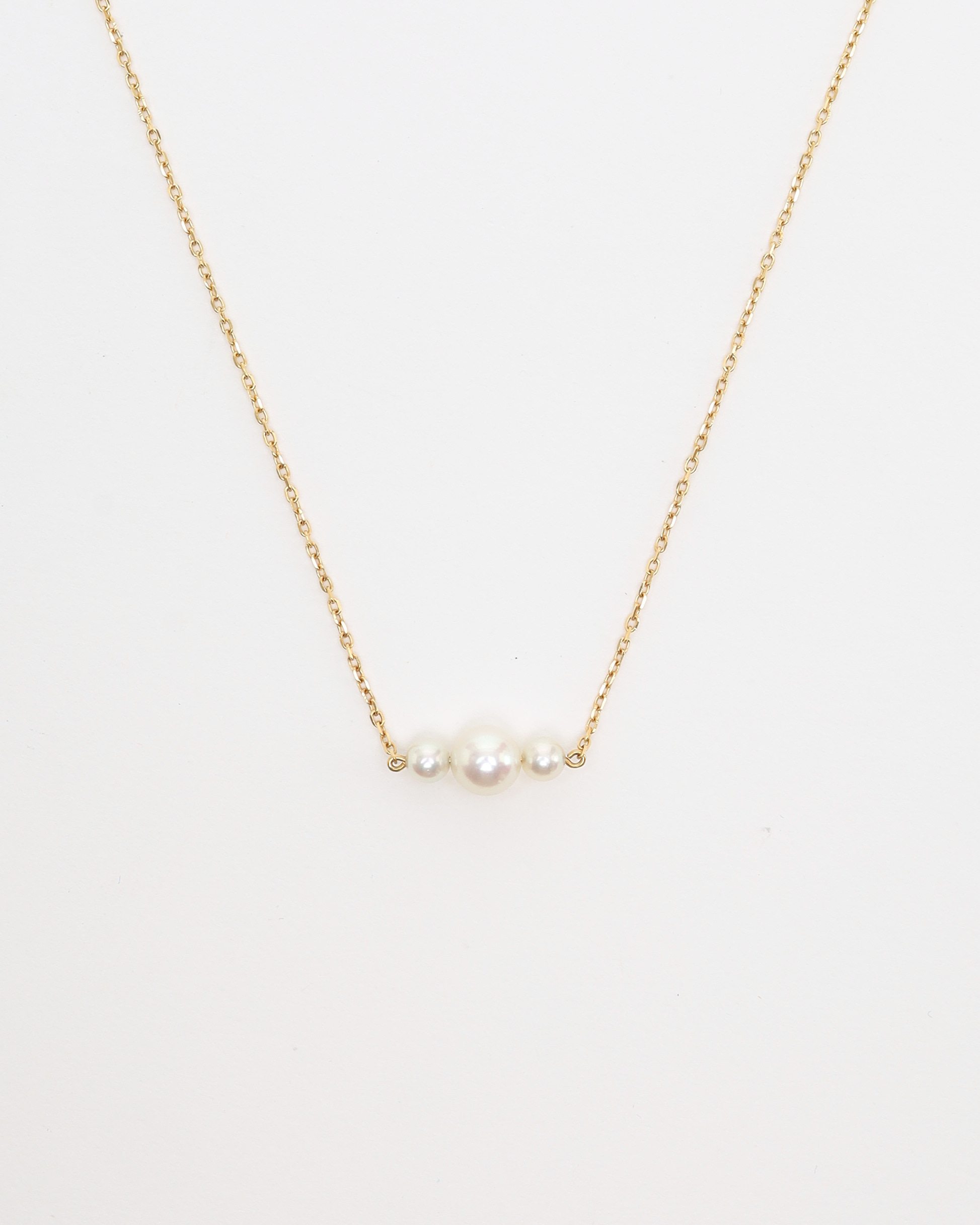 MIKIMOTO Pearl Necklace 18k Yellow Gold