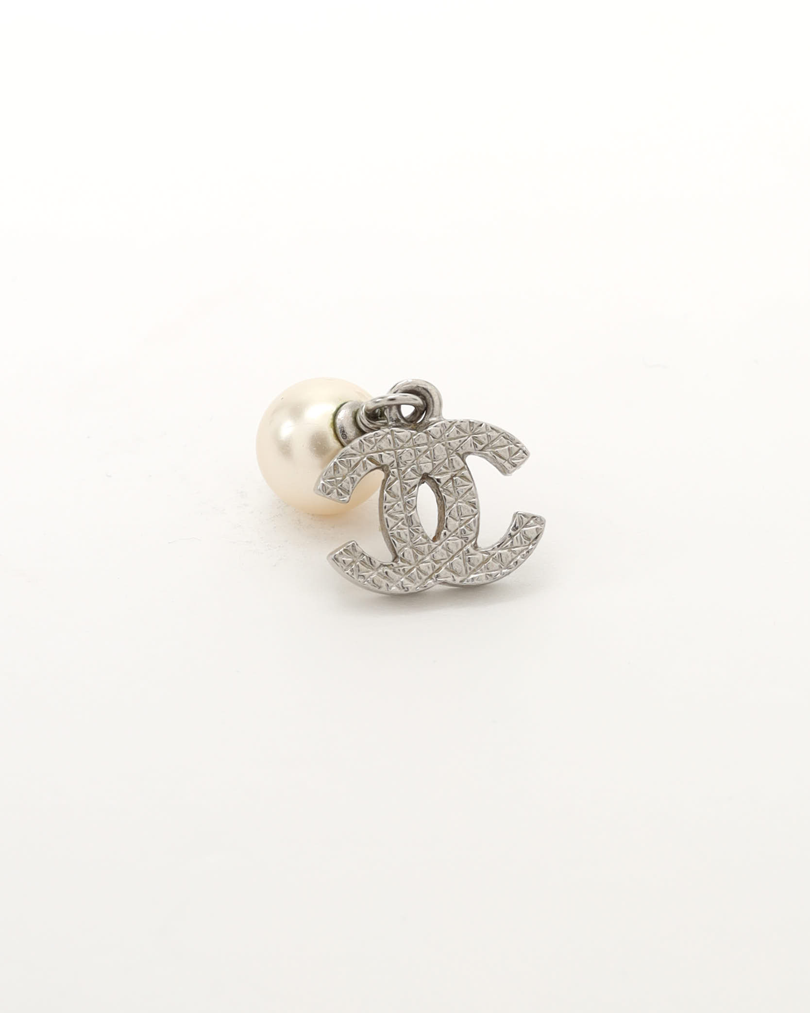 Pre-owned Chanel Coco Mark And Dangling Pearls Earrings