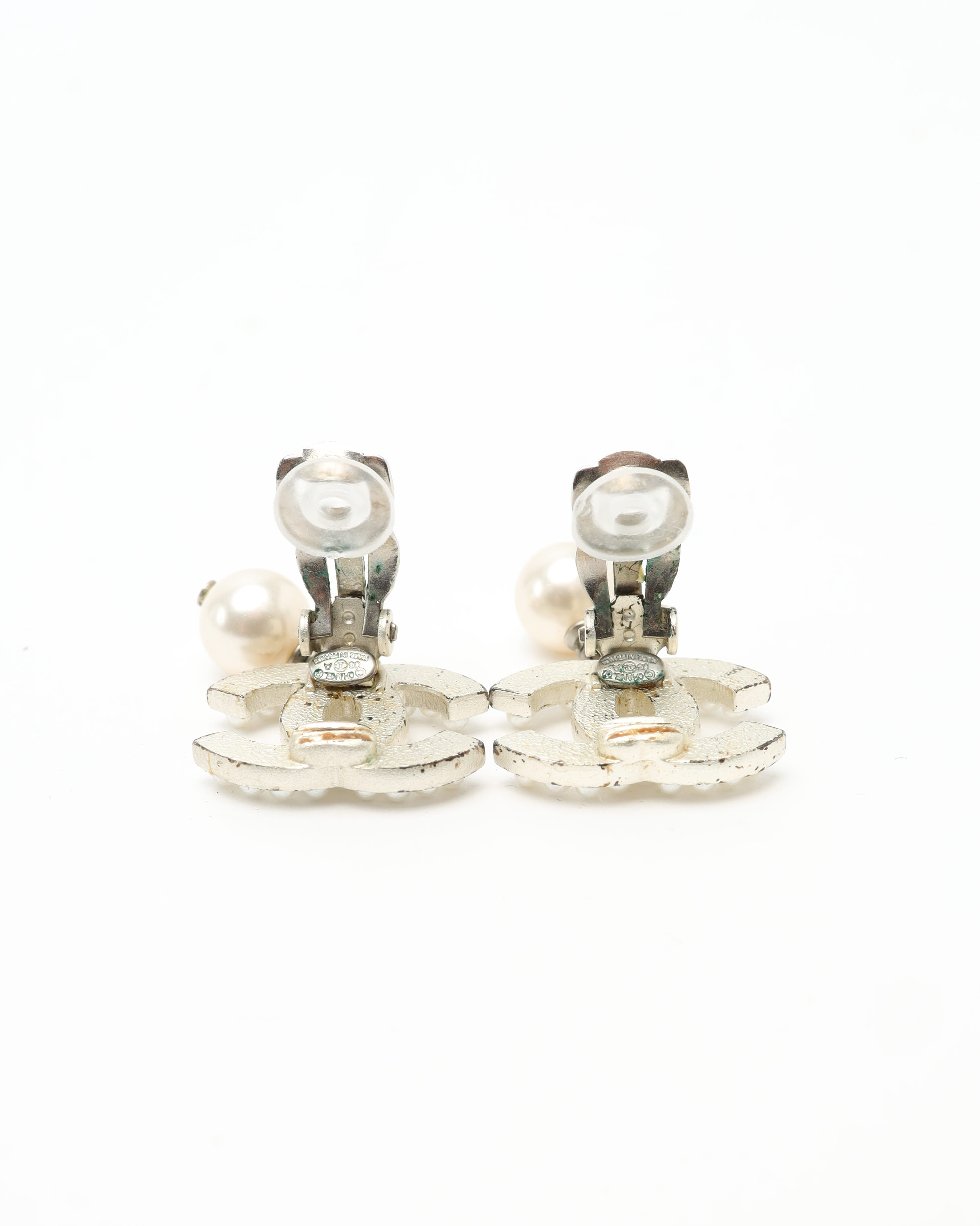 Pre-owned Chanel Coco Mark Pearls Clip-on Earrings
