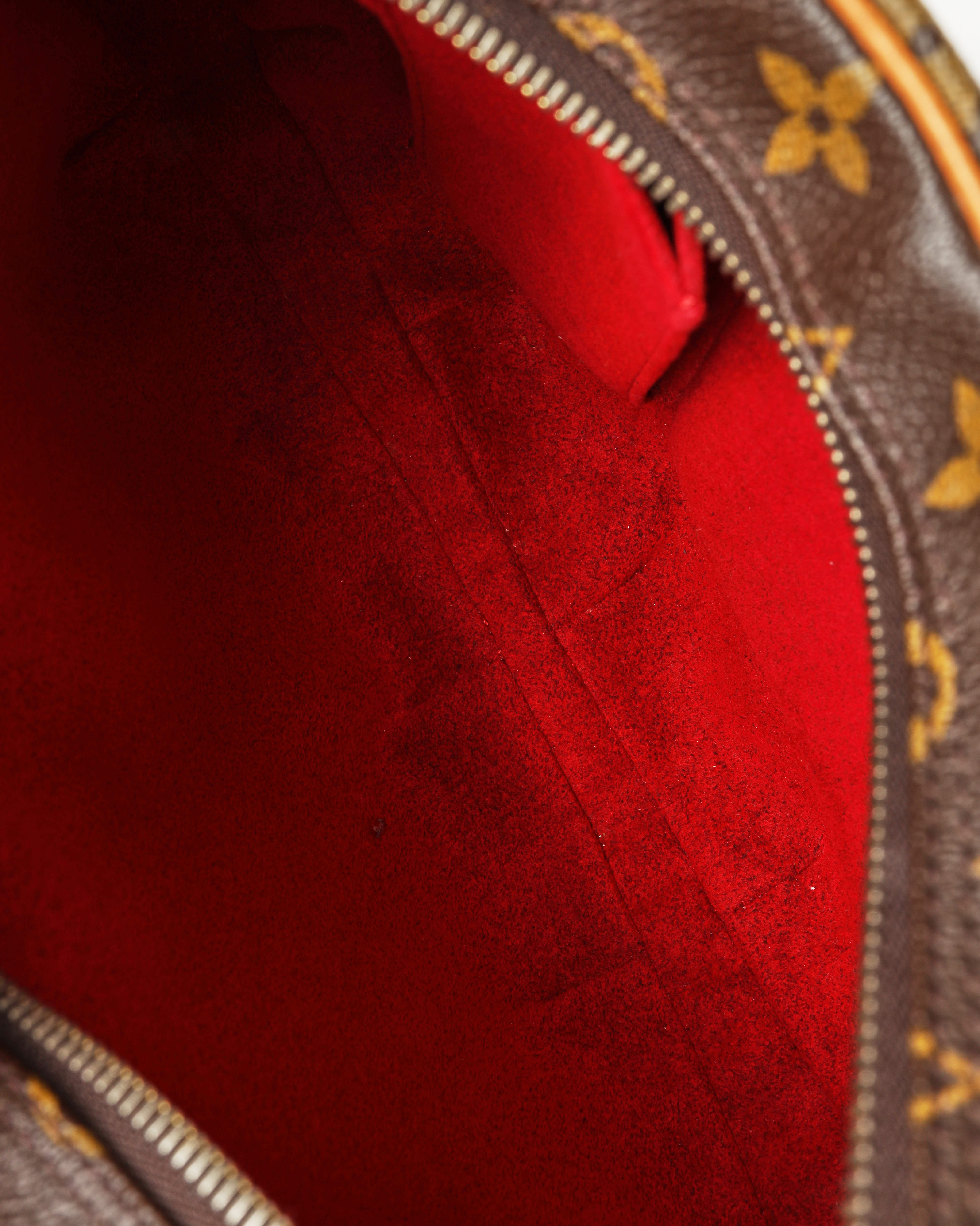 Pre-owned Louis Vuitton Monogram Croissant Mm Bag