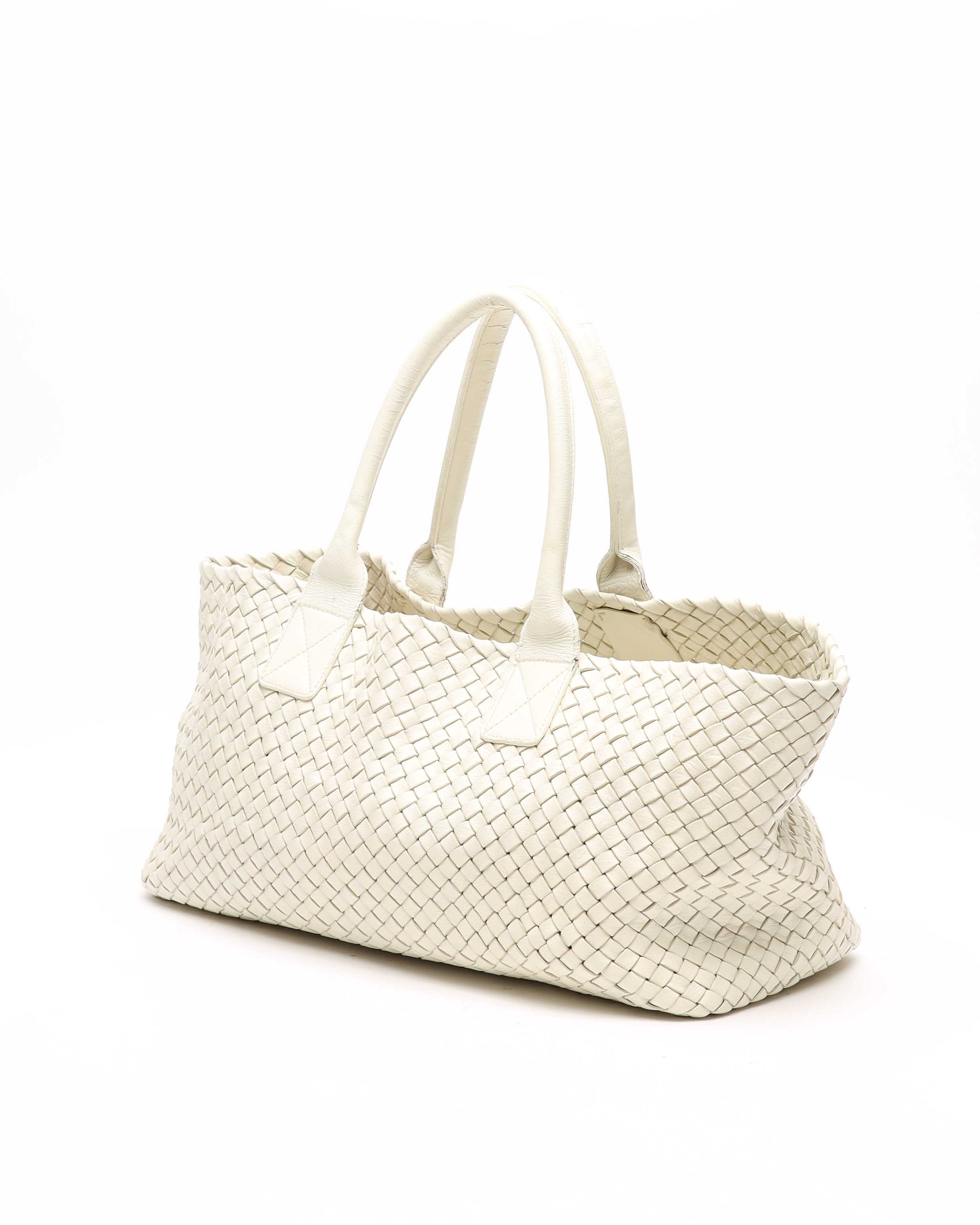 Bottega Veneta Intrecciato Cabat Mm Tote Bag In Neutral