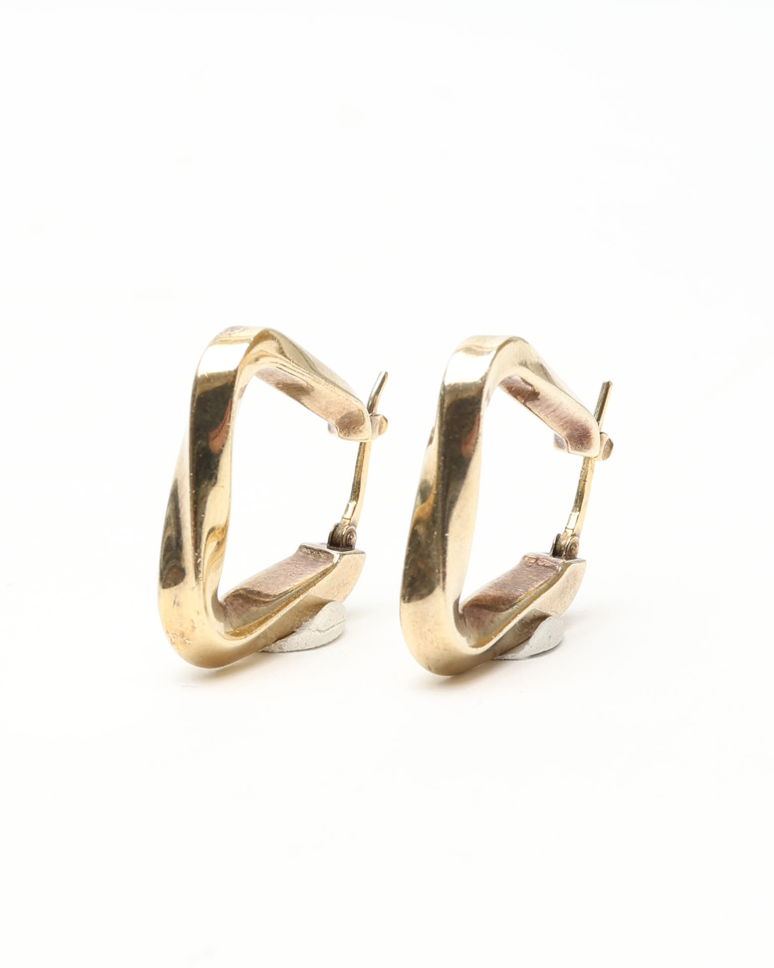 Bottega Veneta Twisted Triangle Hoop Earrings In Gold