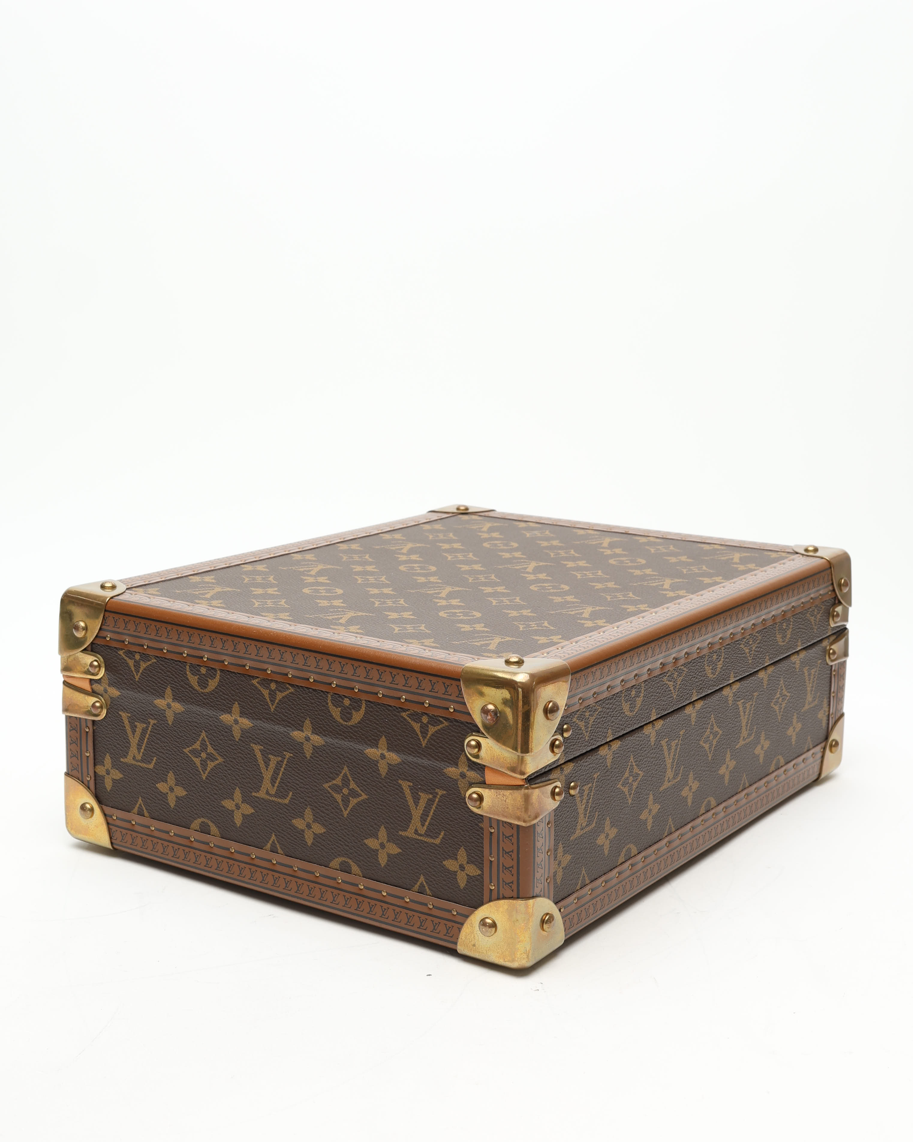 Pre-owned Louis Vuitton Trunk Montall Coffret In Brown