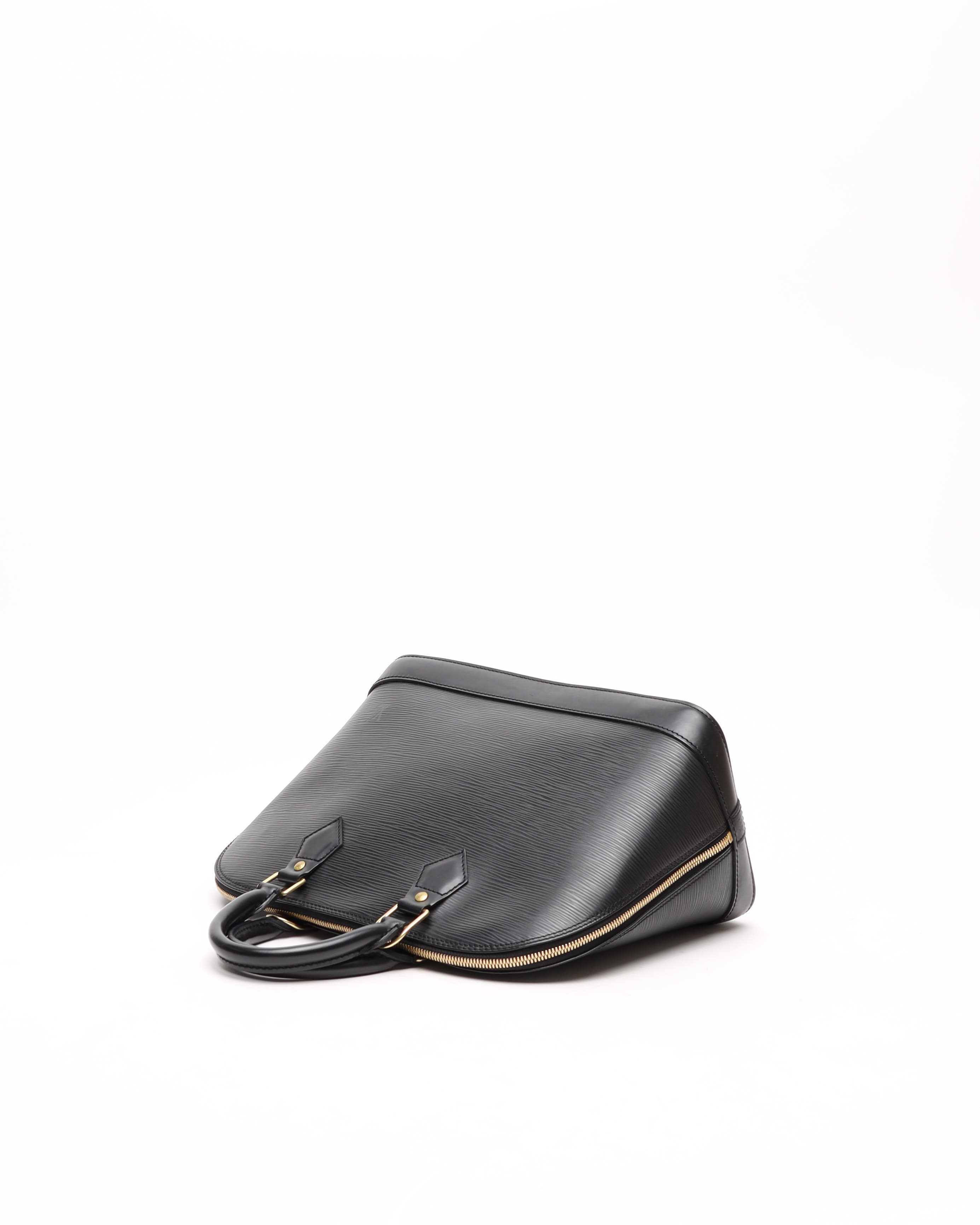 Pre-owned Louis Vuitton Epi Alma Gm In Black