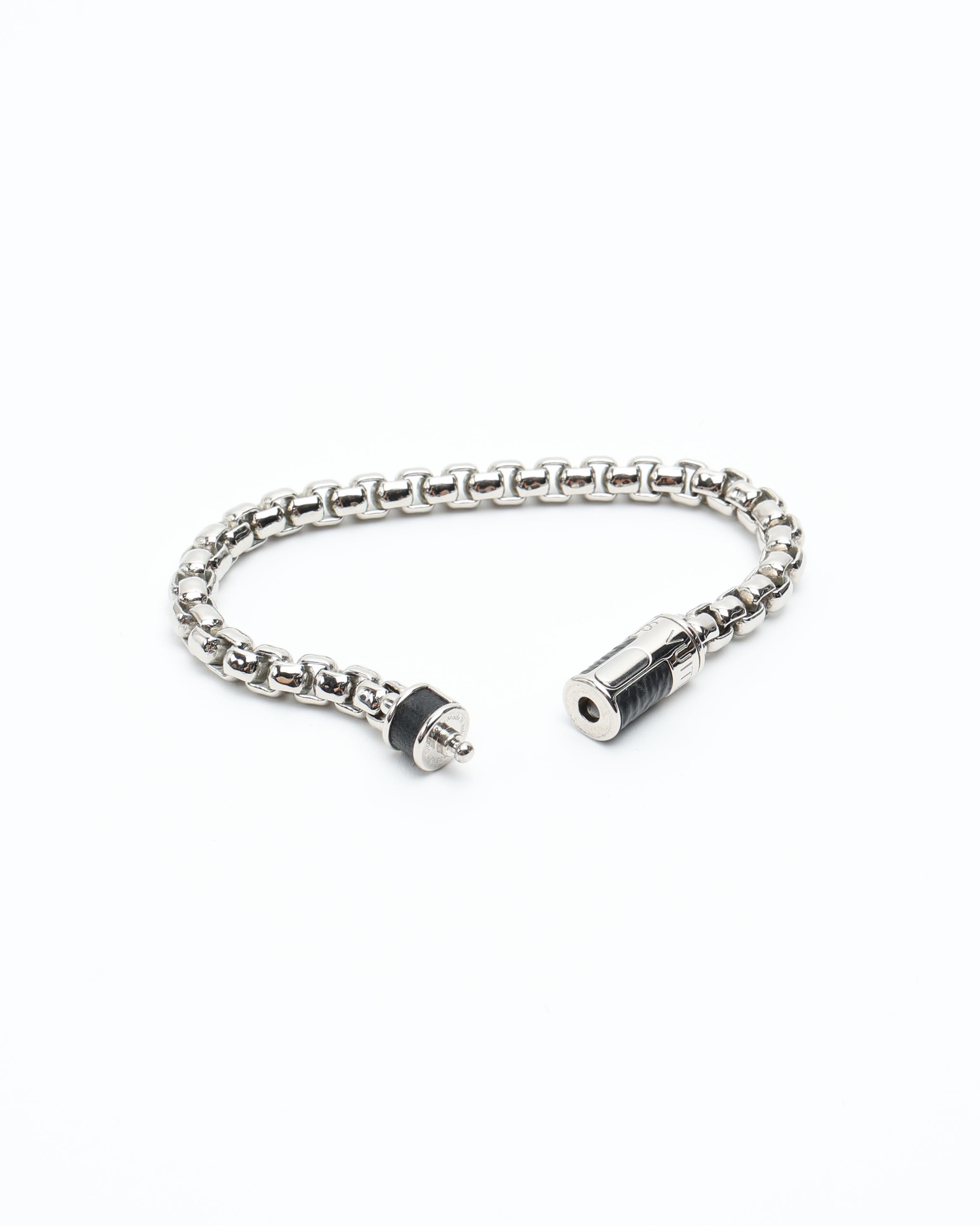 Pre-owned Louis Vuitton Monogram Eclipse Bracelet In Silver