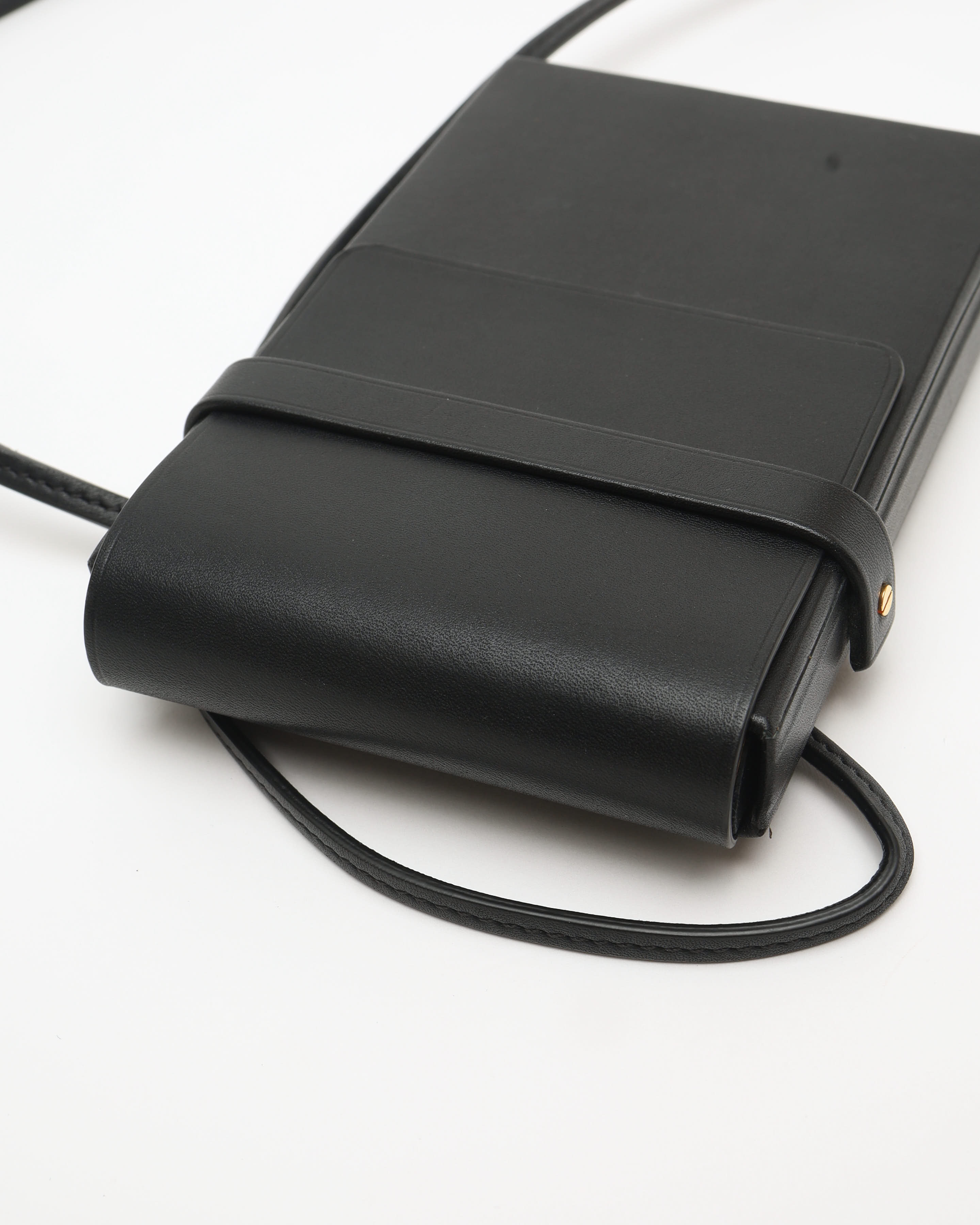 The Row Leather Phone Case In Black