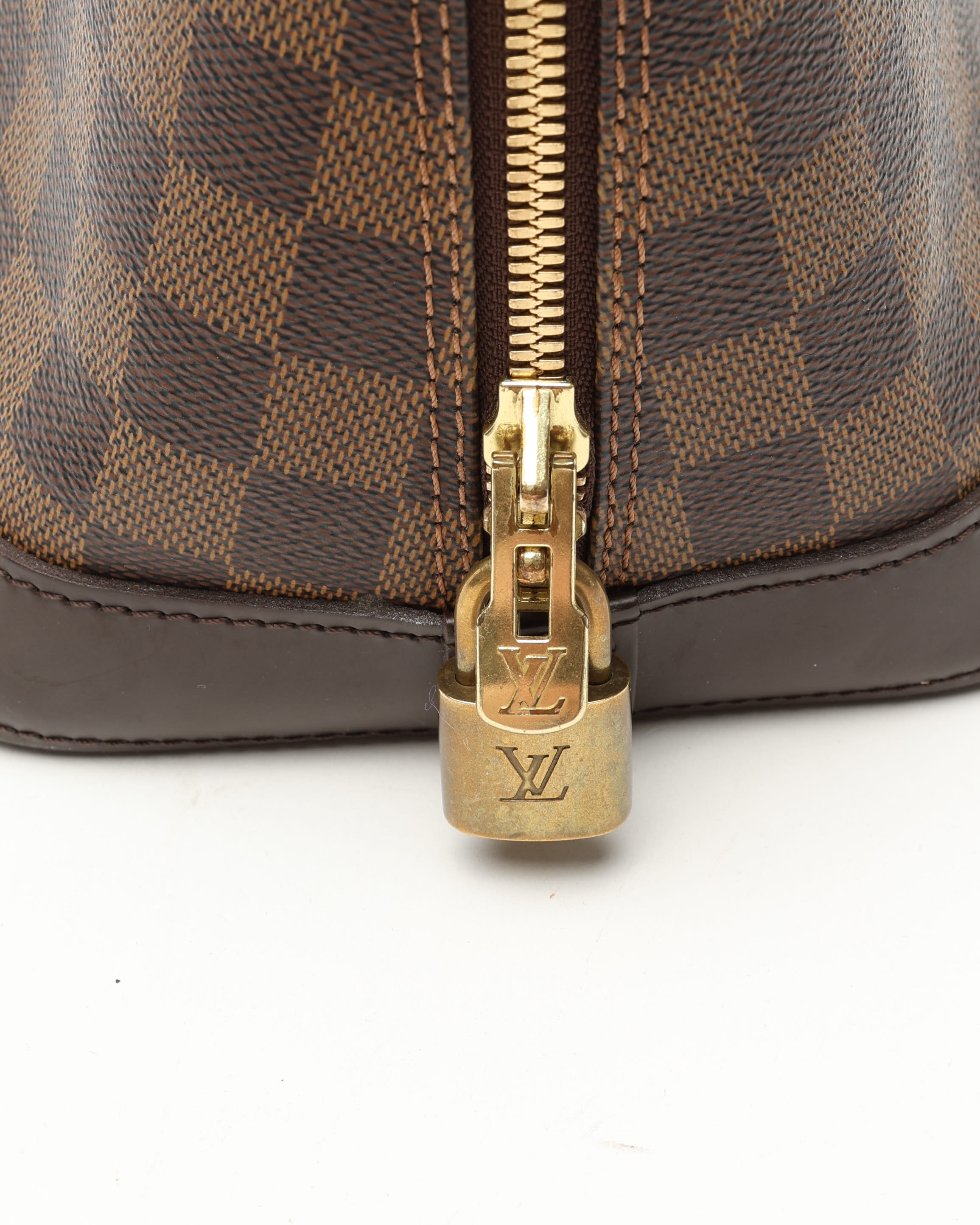 Pre-owned Louis Vuitton Damier Alma Pm Bag