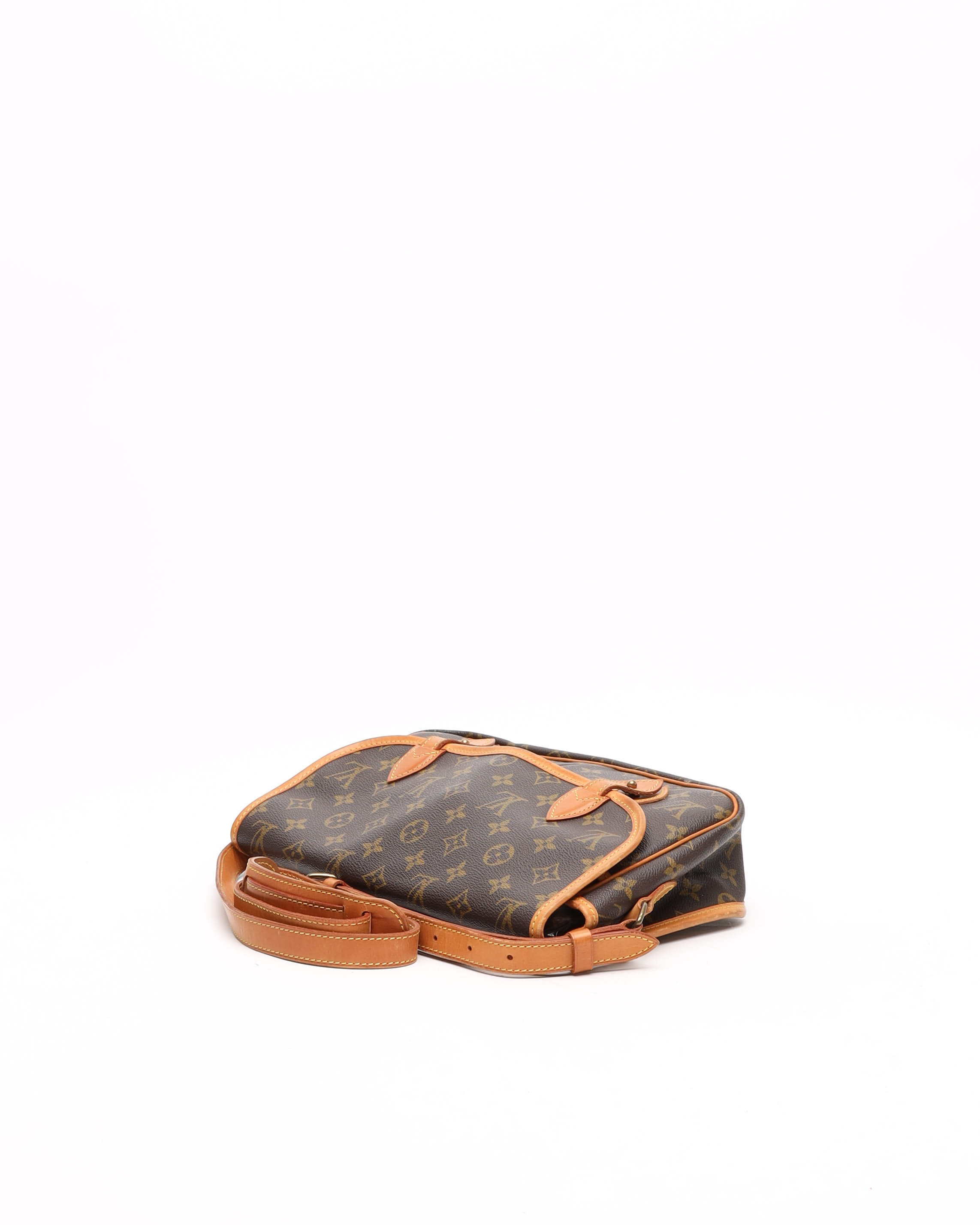 Pre-owned Louis Vuitton Gibeciere Mm Bag In Brown