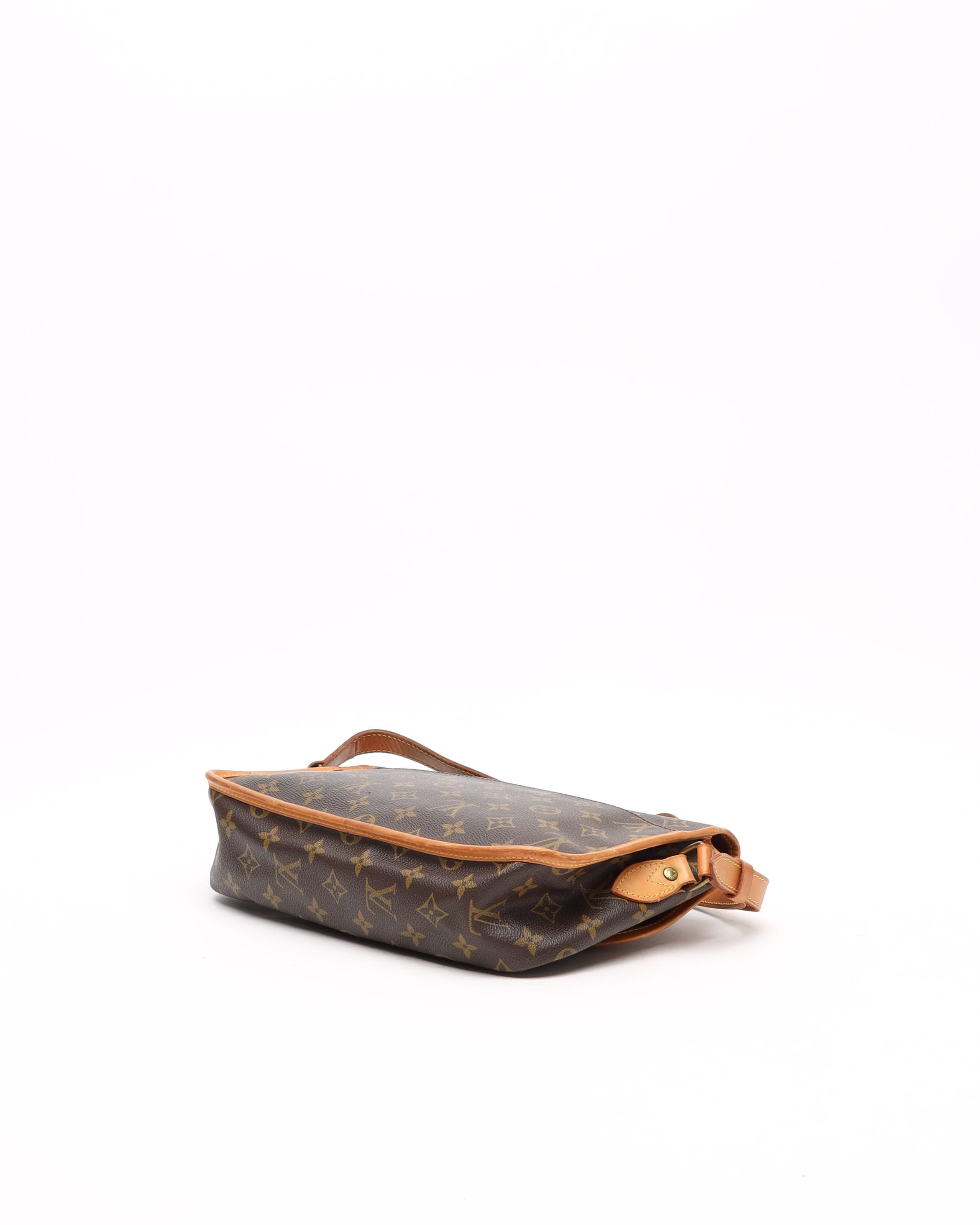 Pre-owned Louis Vuitton Gibeciere Mm Bag In Brown