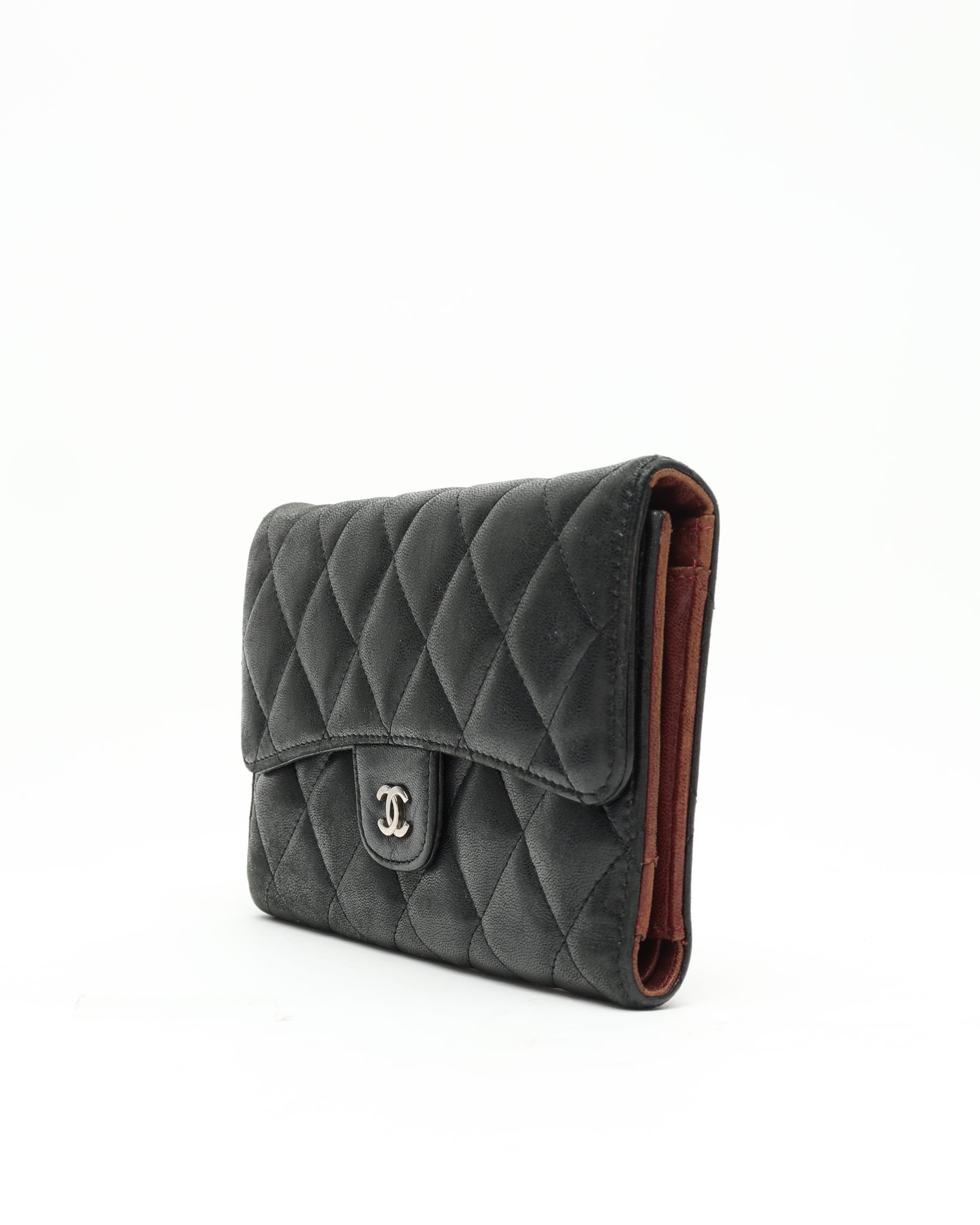 Pre-owned Chanel Matelasse Long Wallet In Black