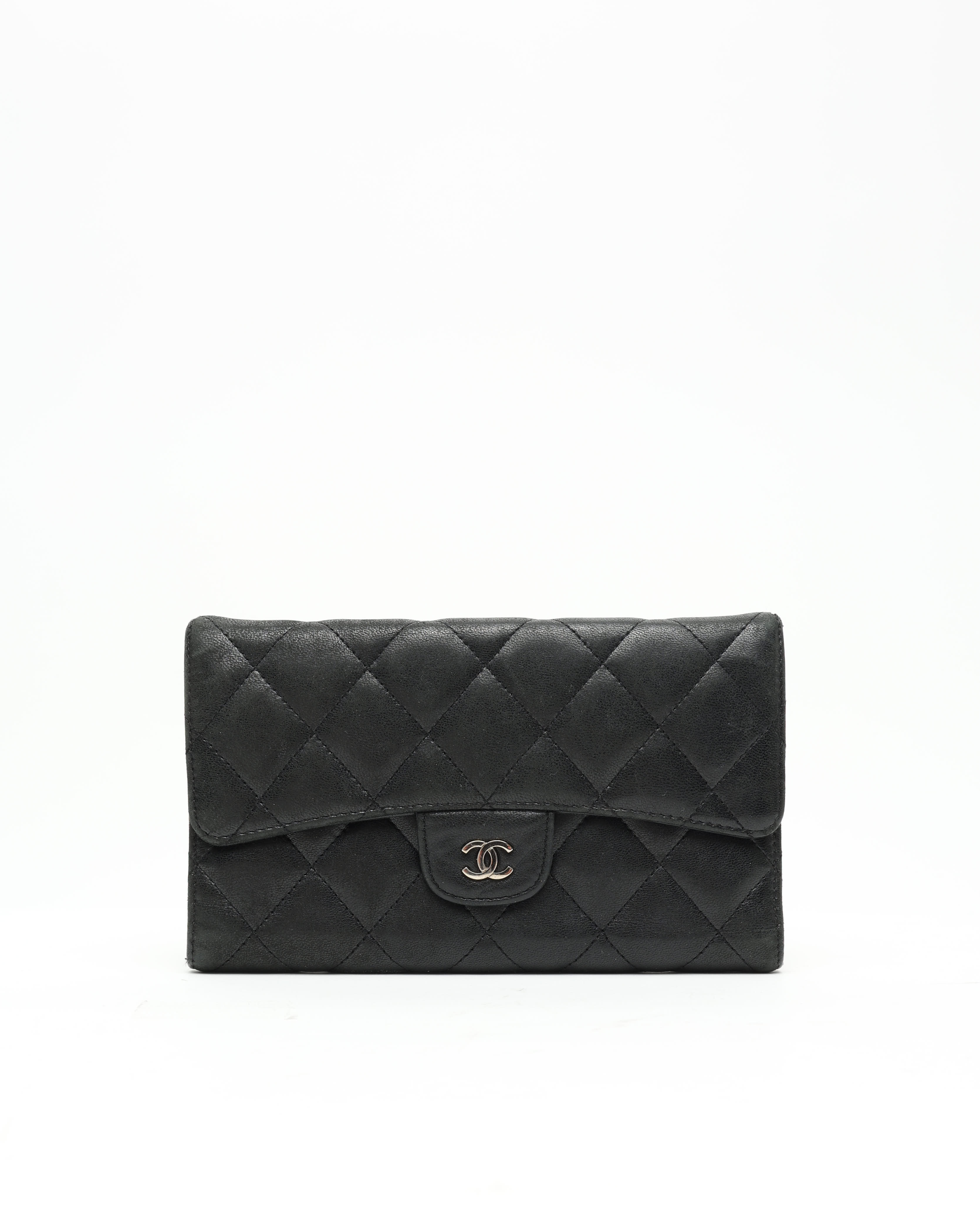 Pre-owned Chanel Matelasse Long Wallet In Black