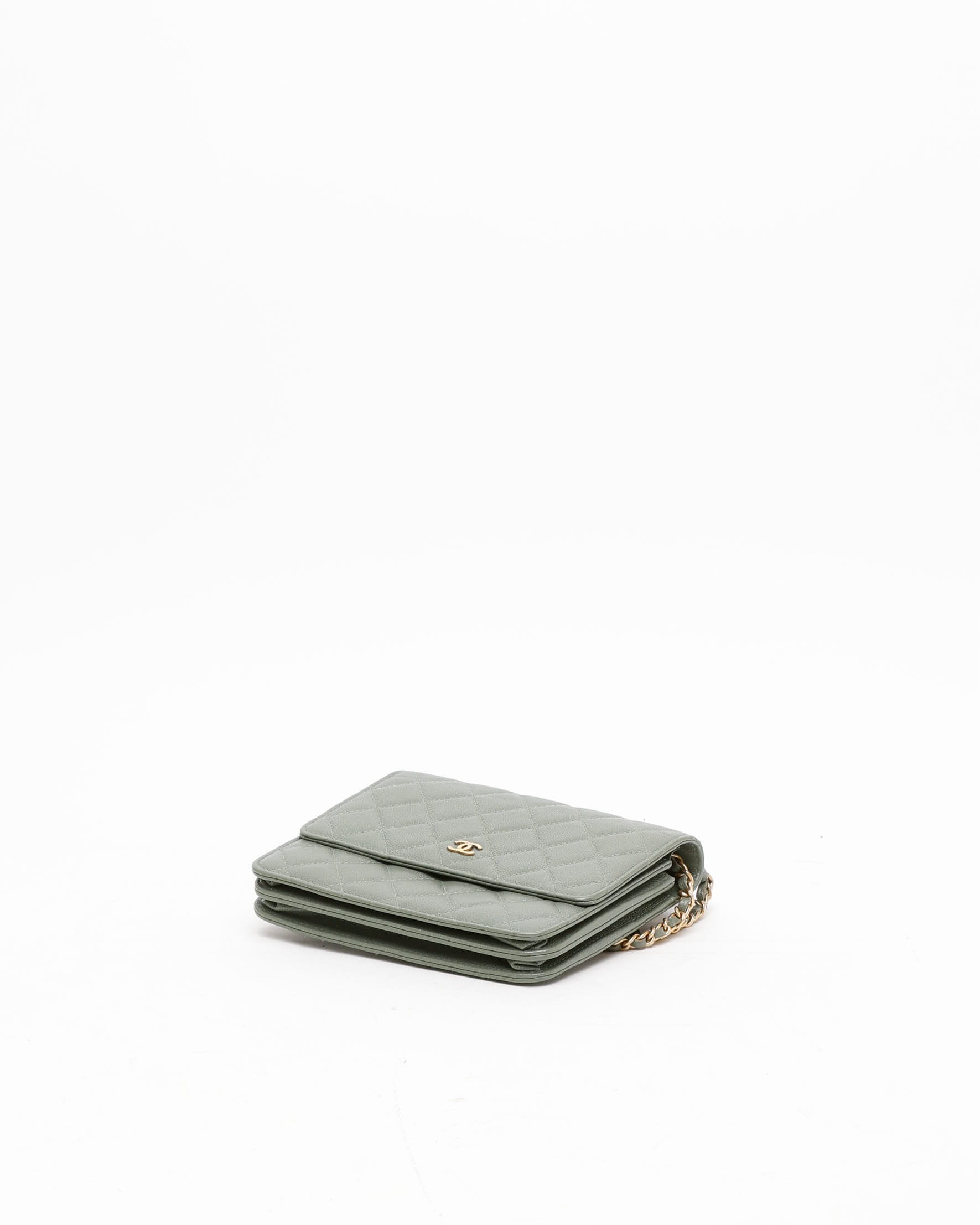 Pre-owned Chanel Square Caviar Wallet On Chain Bag In Green