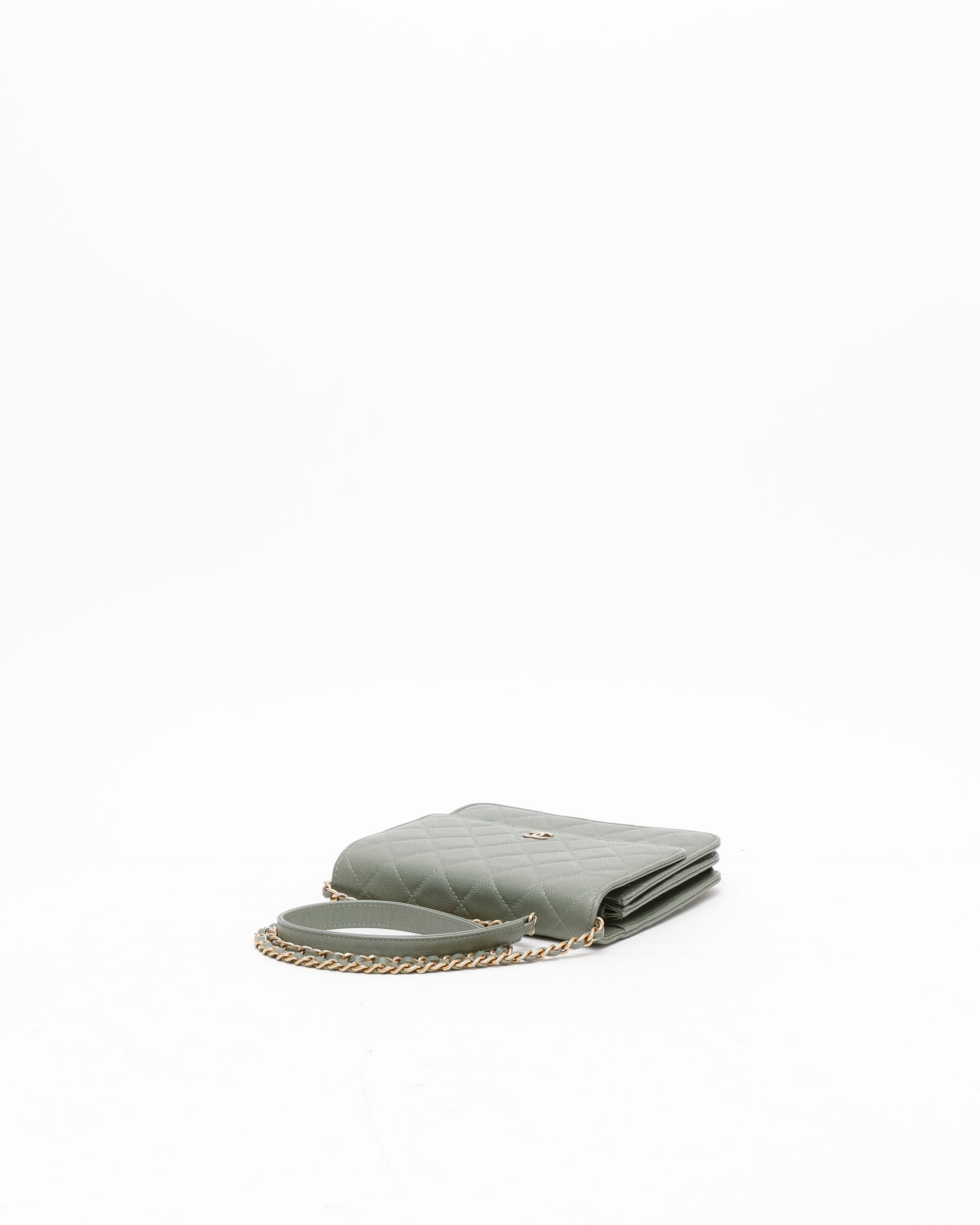Pre-owned Chanel Square Caviar Wallet On Chain Bag In Green
