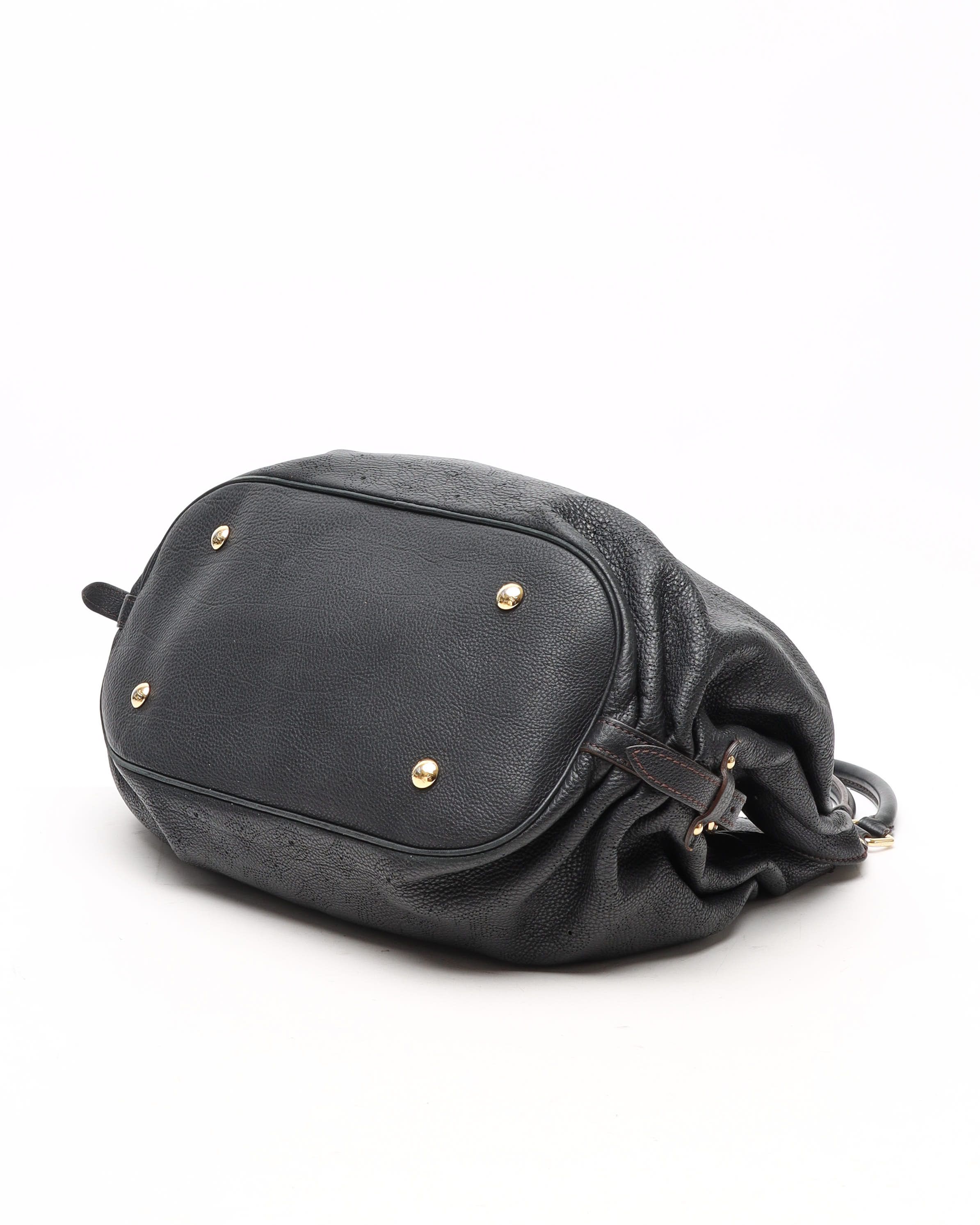 Pre-owned Louis Vuitton Mahina Xl Bag In Black
