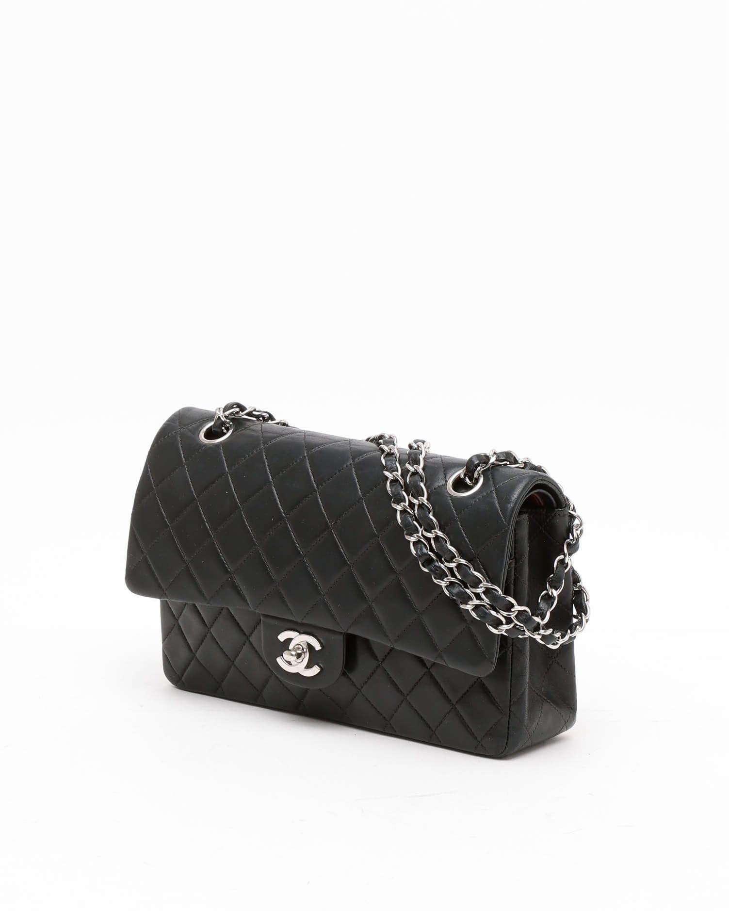 Pre-owned Chanel Classic Medium Double Flap Bag In Black