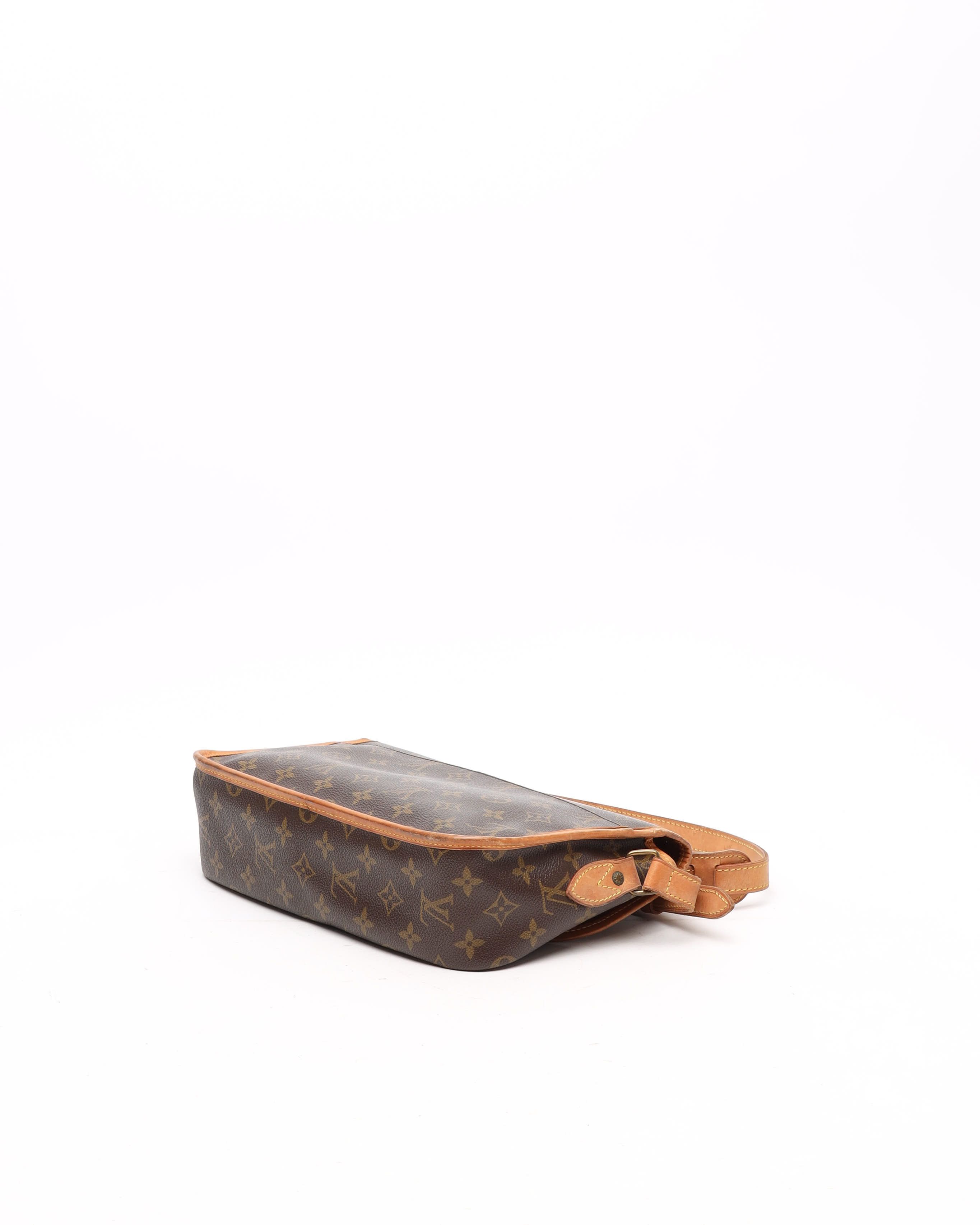 Pre-owned Louis Vuitton Monogram Gibecière Mm Bag In Brown