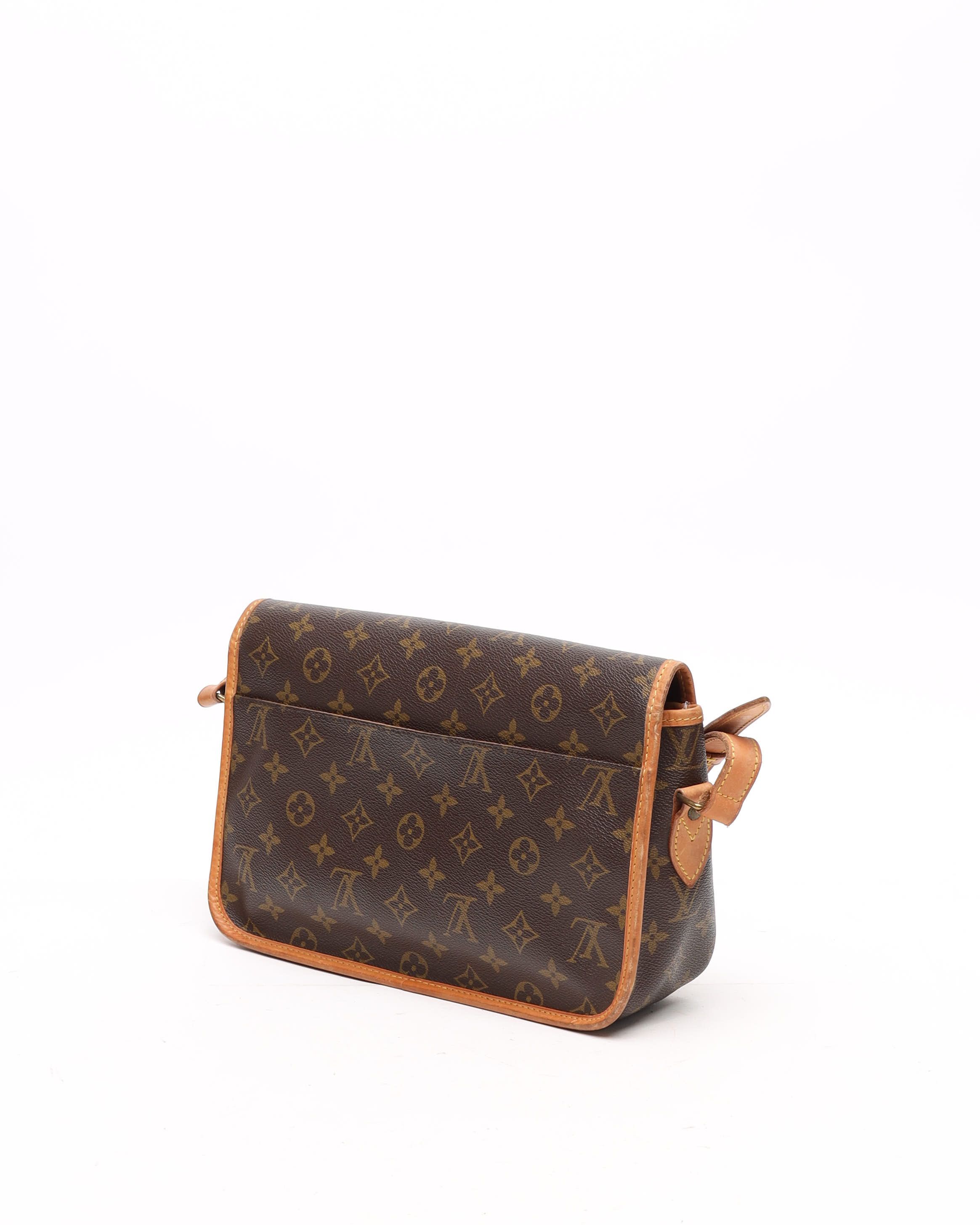 Pre-owned Louis Vuitton Monogram Gibecière Mm Bag In Brown
