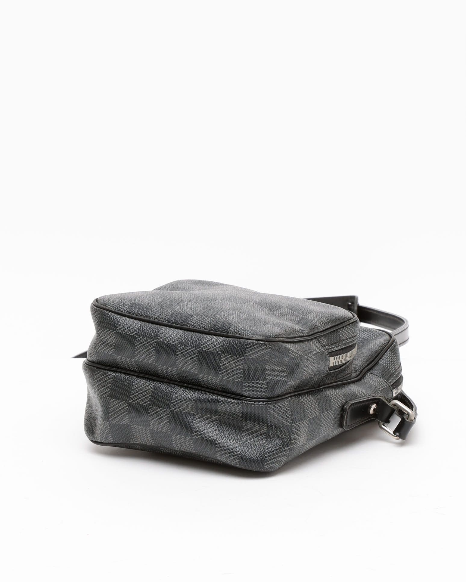 Pre-owned Louis Vuitton Damier Graphite Rem Bag In Black
