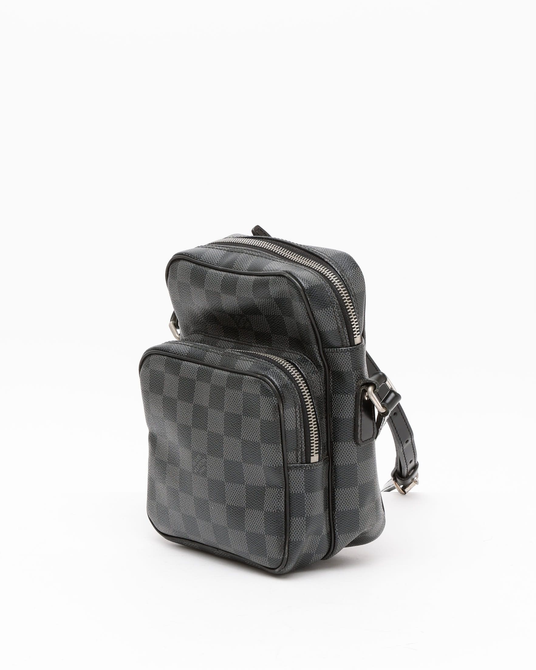 Pre-owned Louis Vuitton Damier Graphite Rem Bag In Black