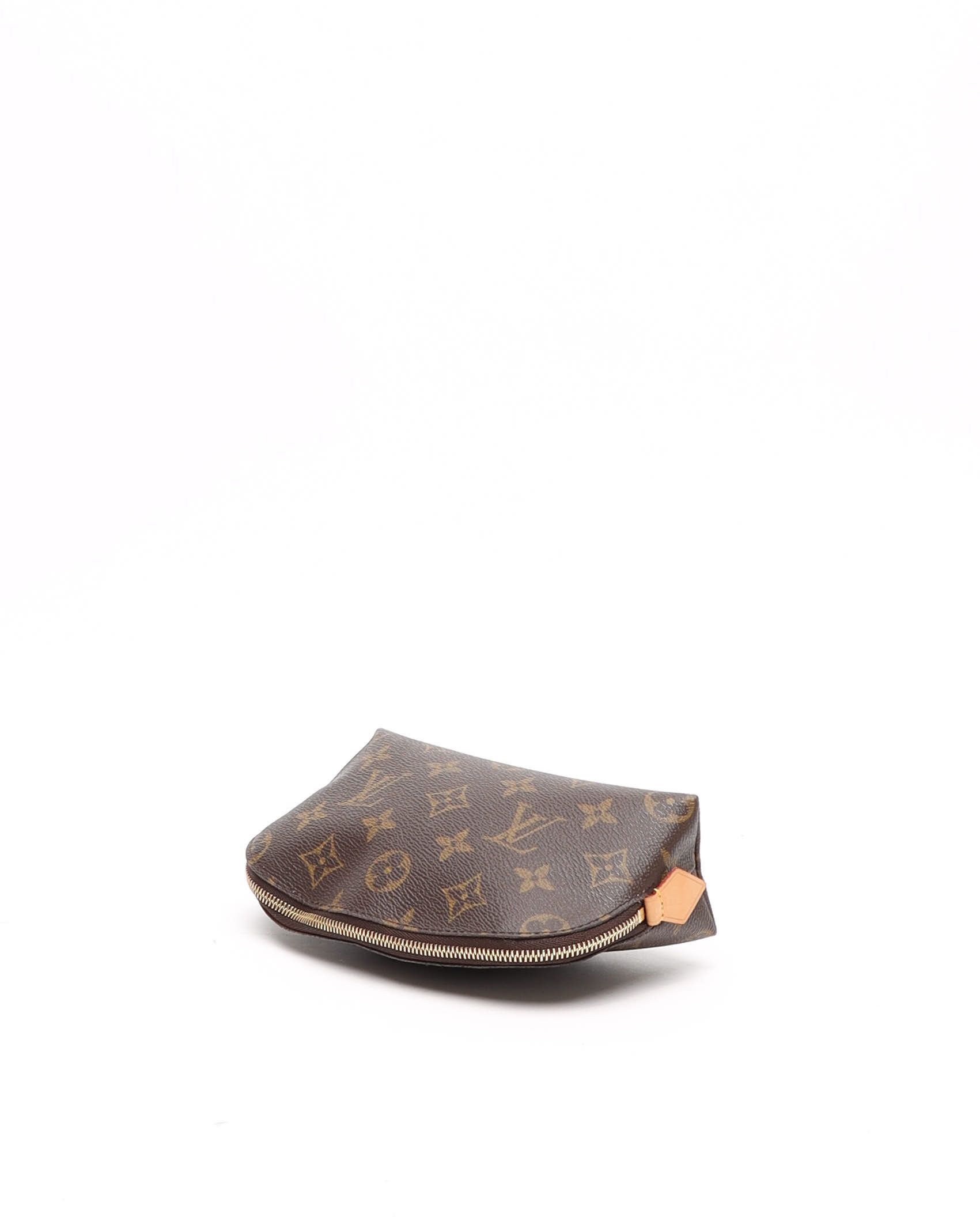Pre-owned Louis Vuitton Cosmetic Pouch In Brown