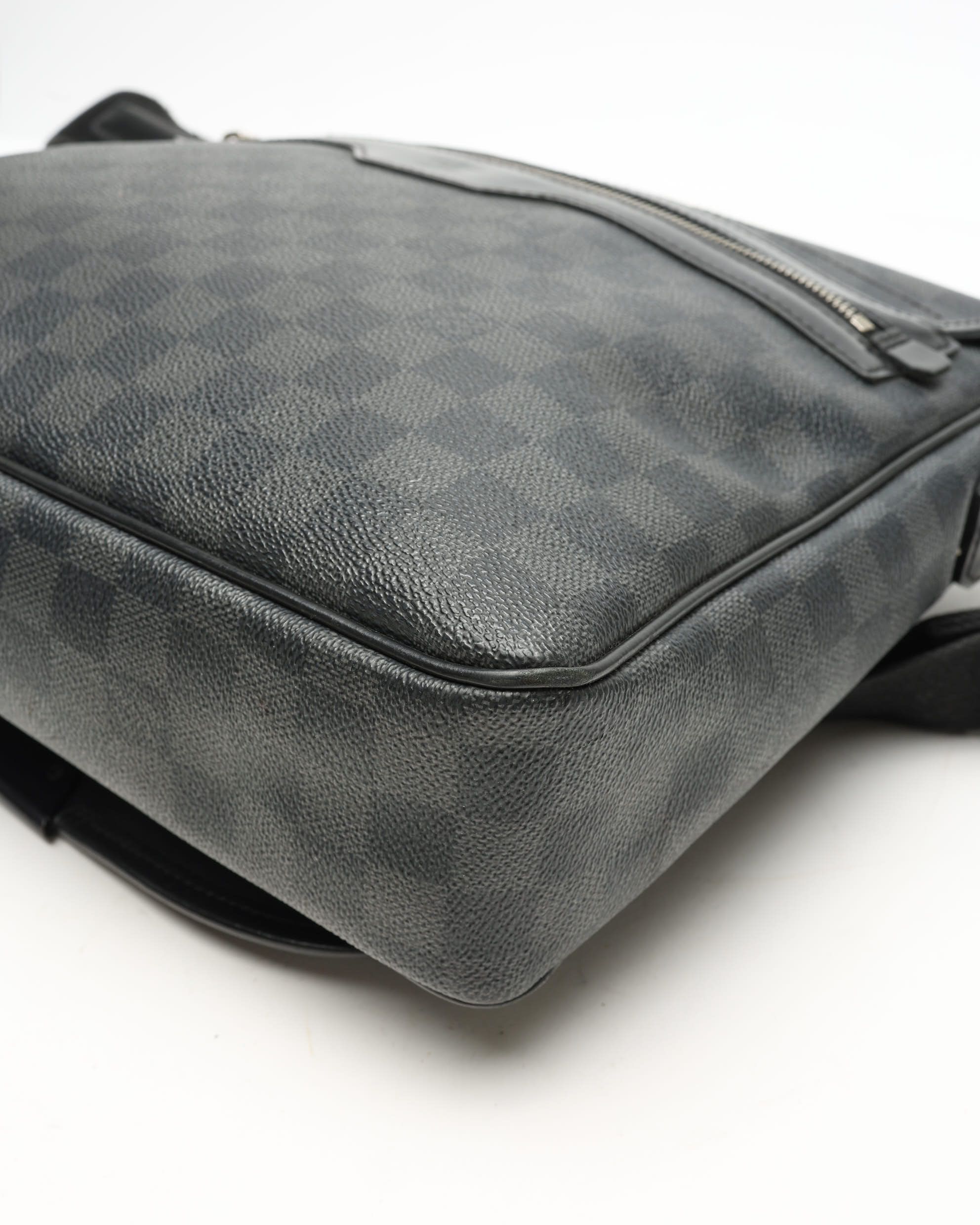 Pre-owned Louis Vuitton Damier Graphite Daniel Mm Shoulder Bag