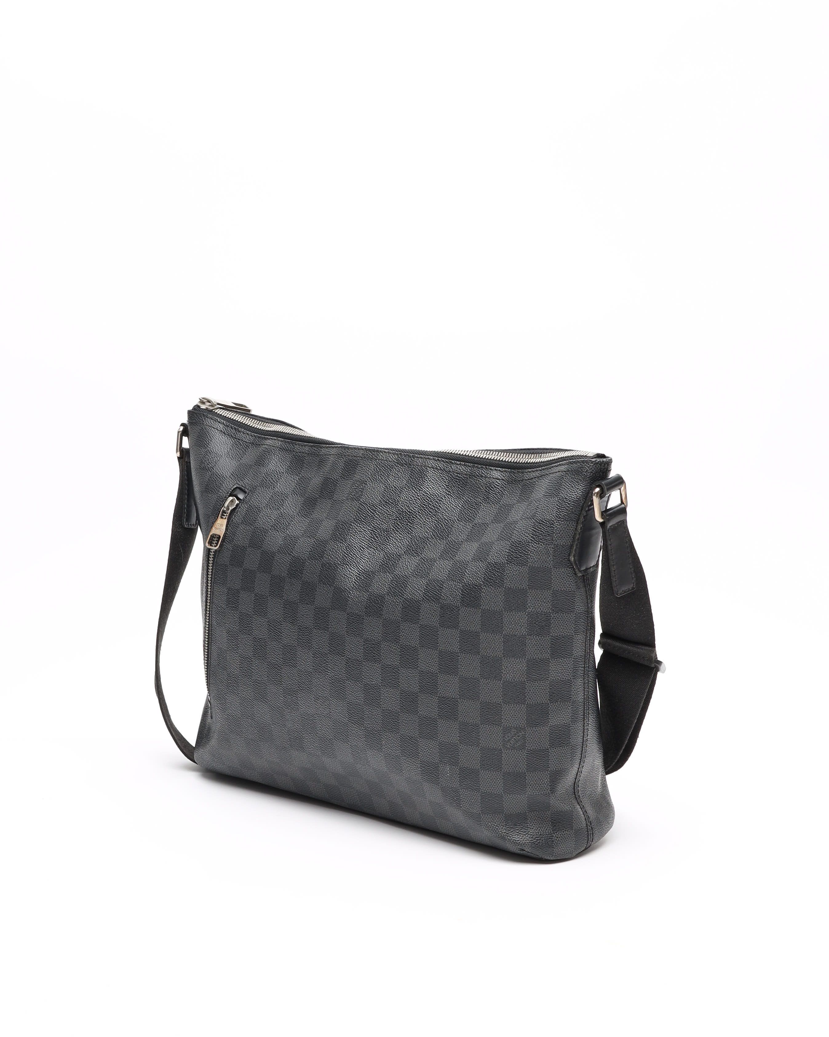 Pre-owned Louis Vuitton Damier Graphite Mick Mm Bag In Gray