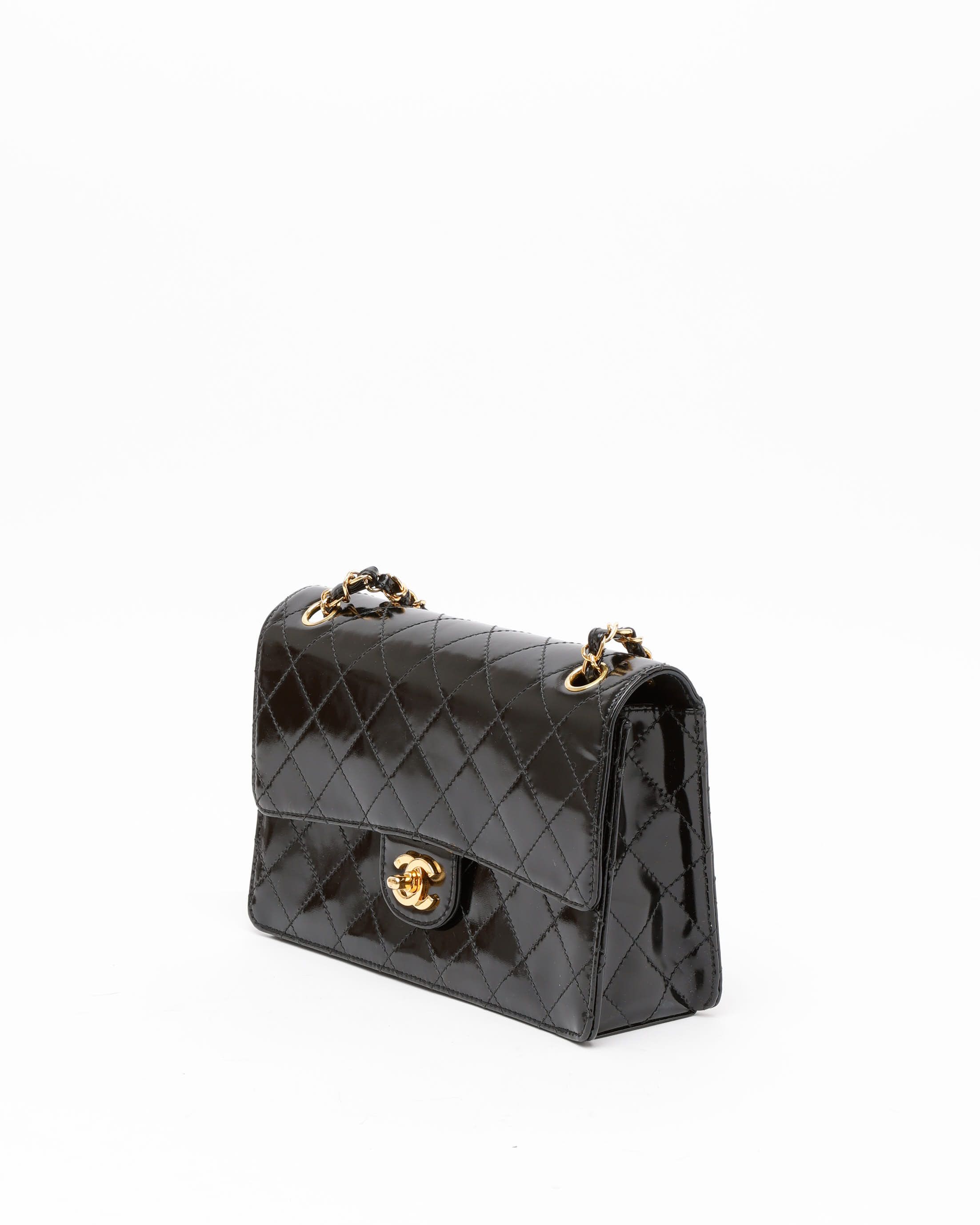 Pre-owned Chanel Classic Medium Single Flap Bag In Black