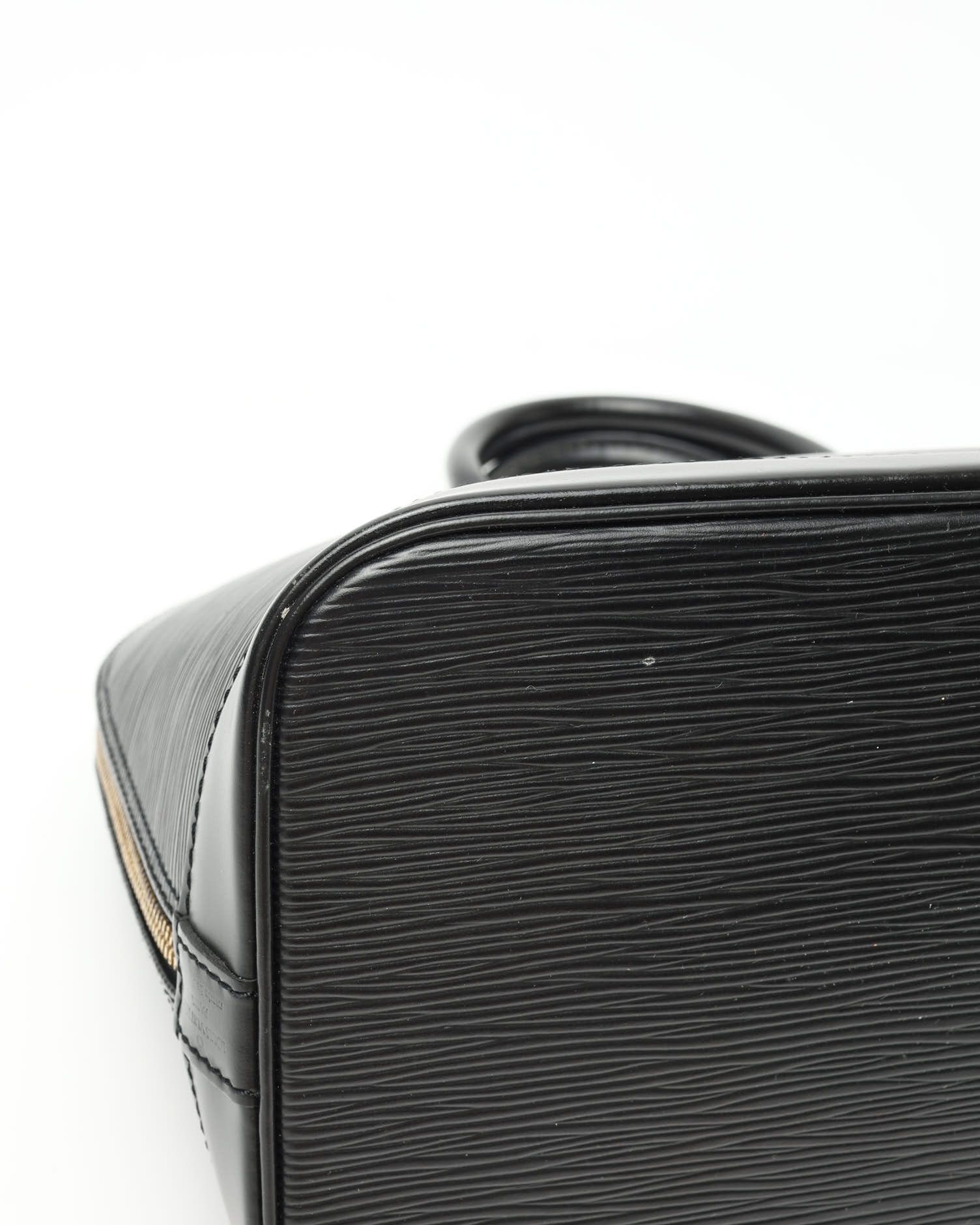 Pre-owned Louis Vuitton Epi Alma Pm Bag In Black