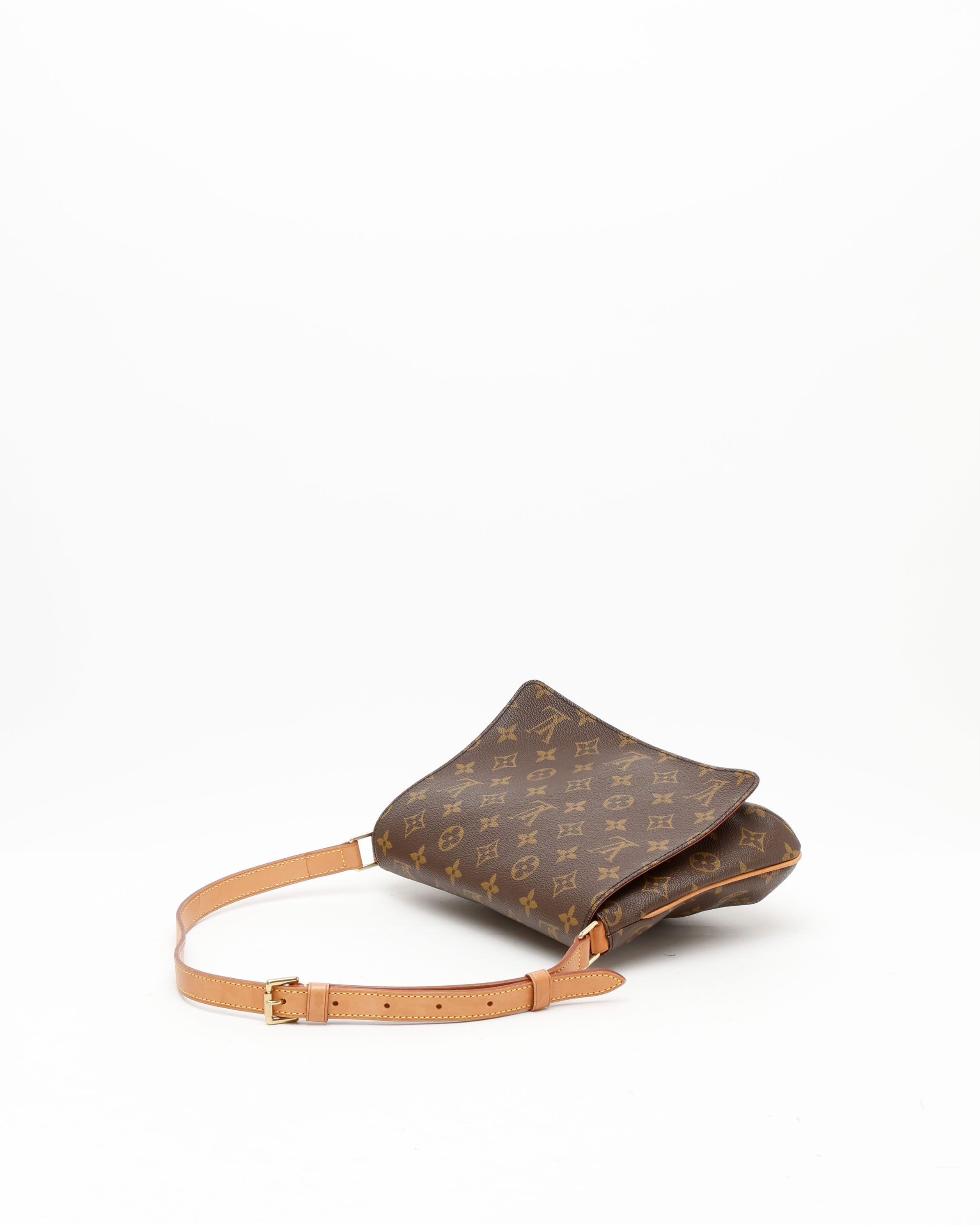Pre-owned Louis Vuitton Monogram Musette Tango Bag In Brown