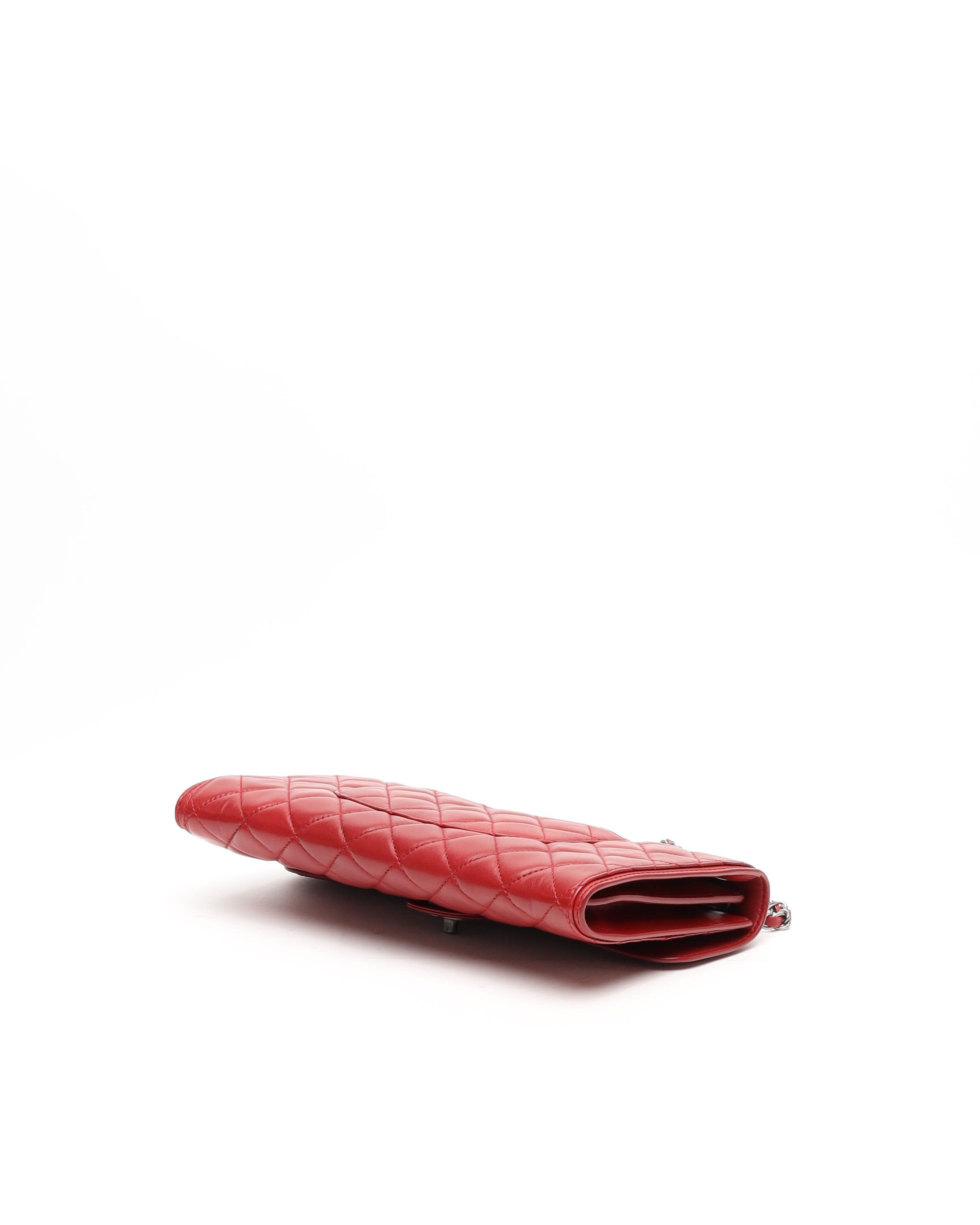 Pre-owned Chanel Citizen Zip Flap Bag In Red
