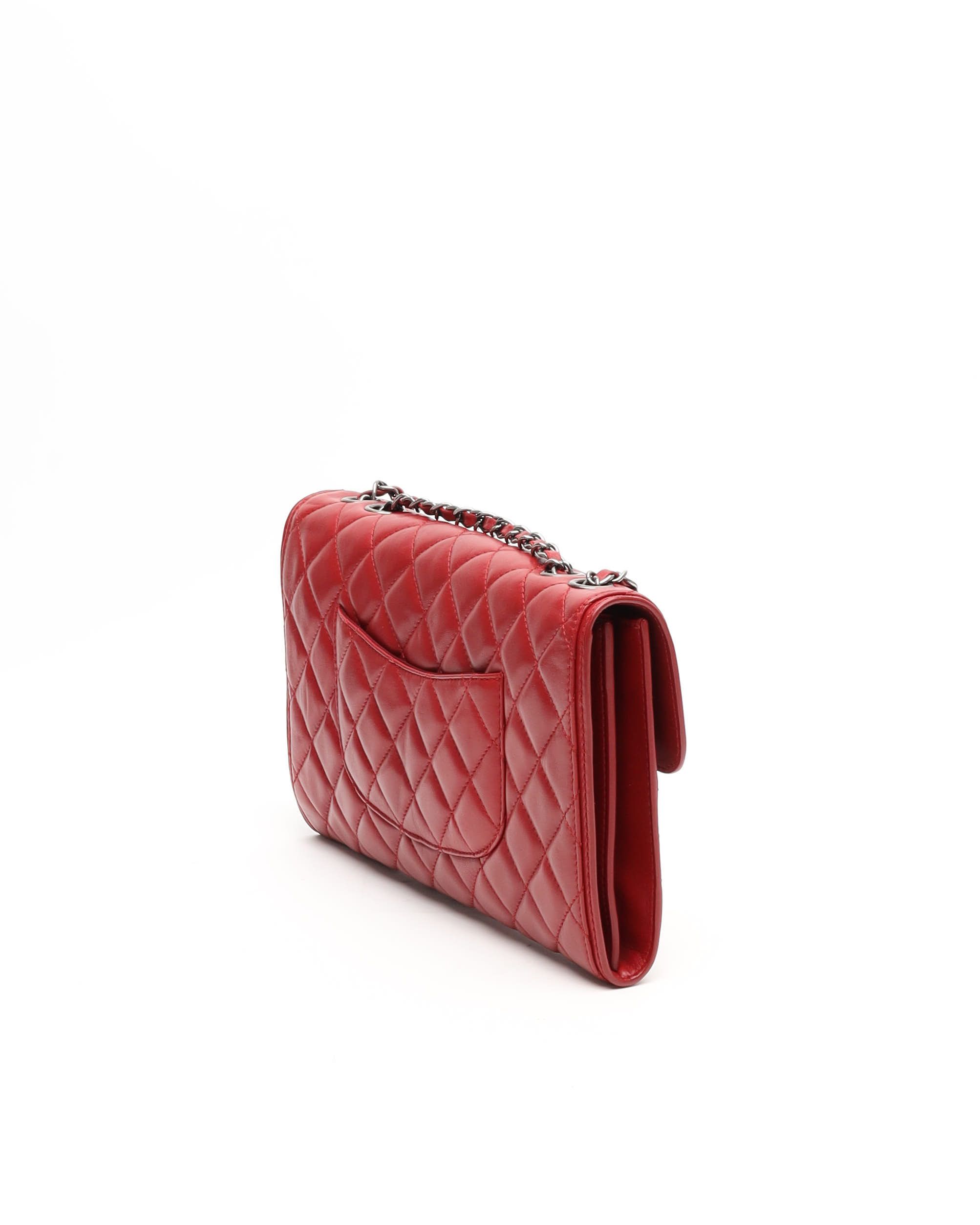 Pre-owned Chanel Citizen Zip Flap Bag In Red
