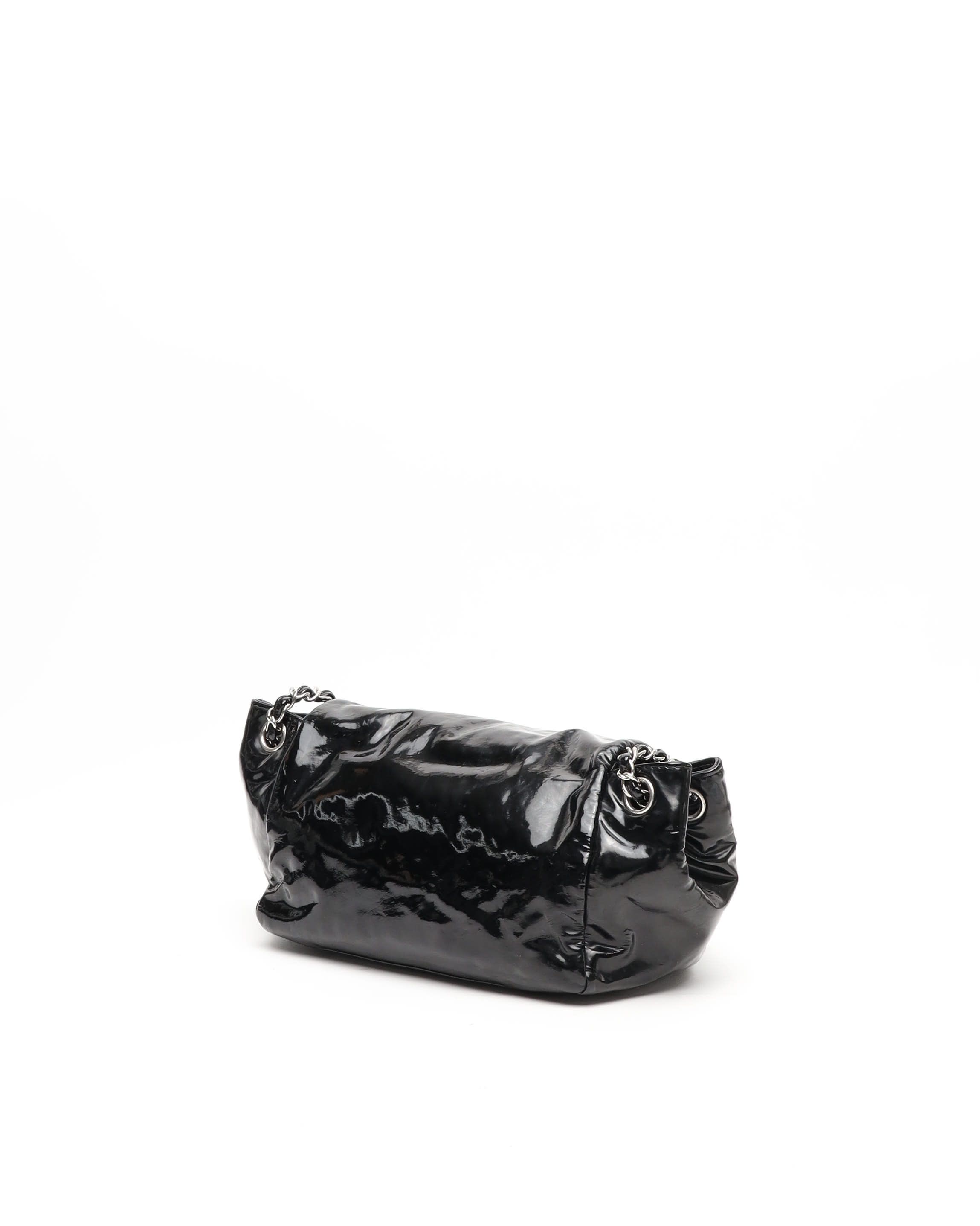 CHANEL Pre-owned Cc Accordion Patent Flap Bag In Black