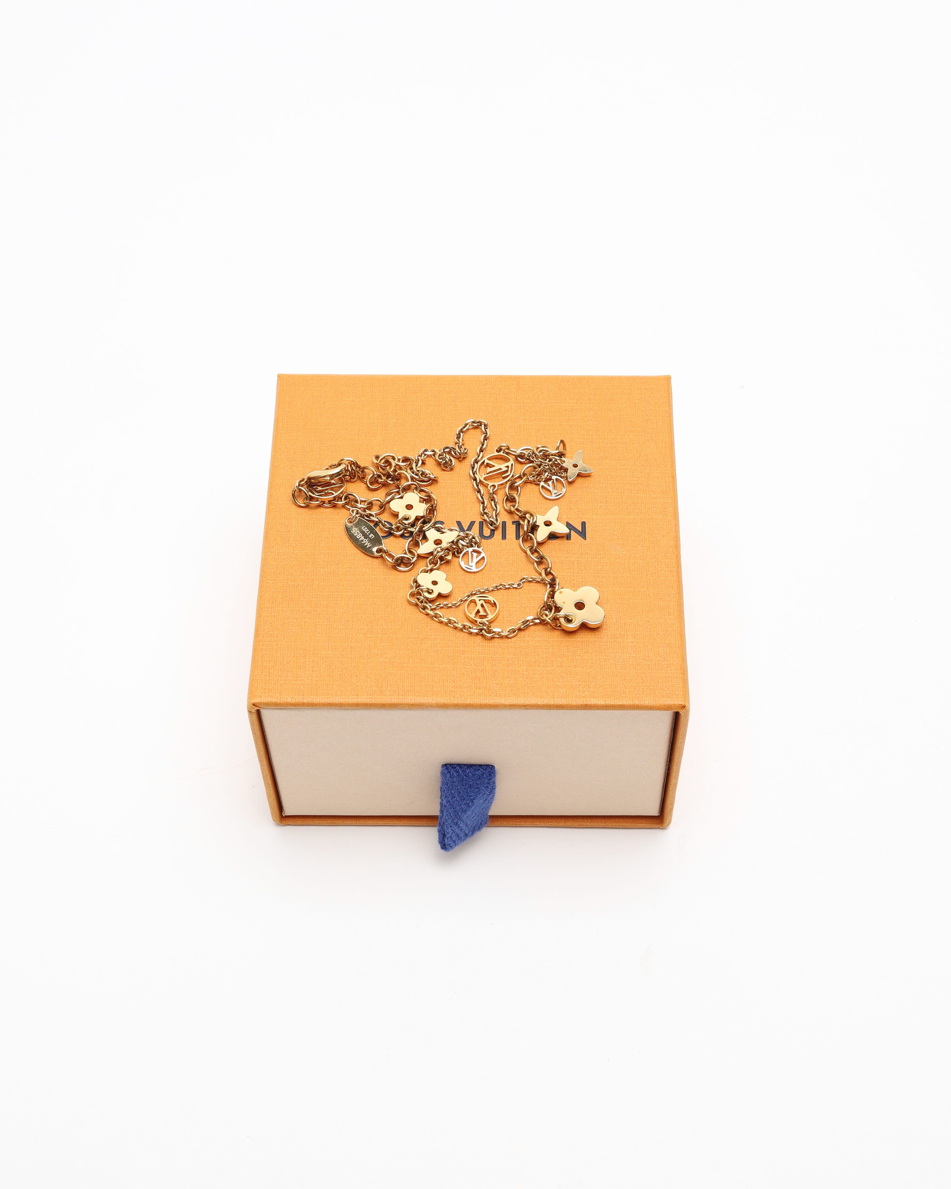 Pre-owned Louis Vuitton Blooming Supple Necklace In Gold