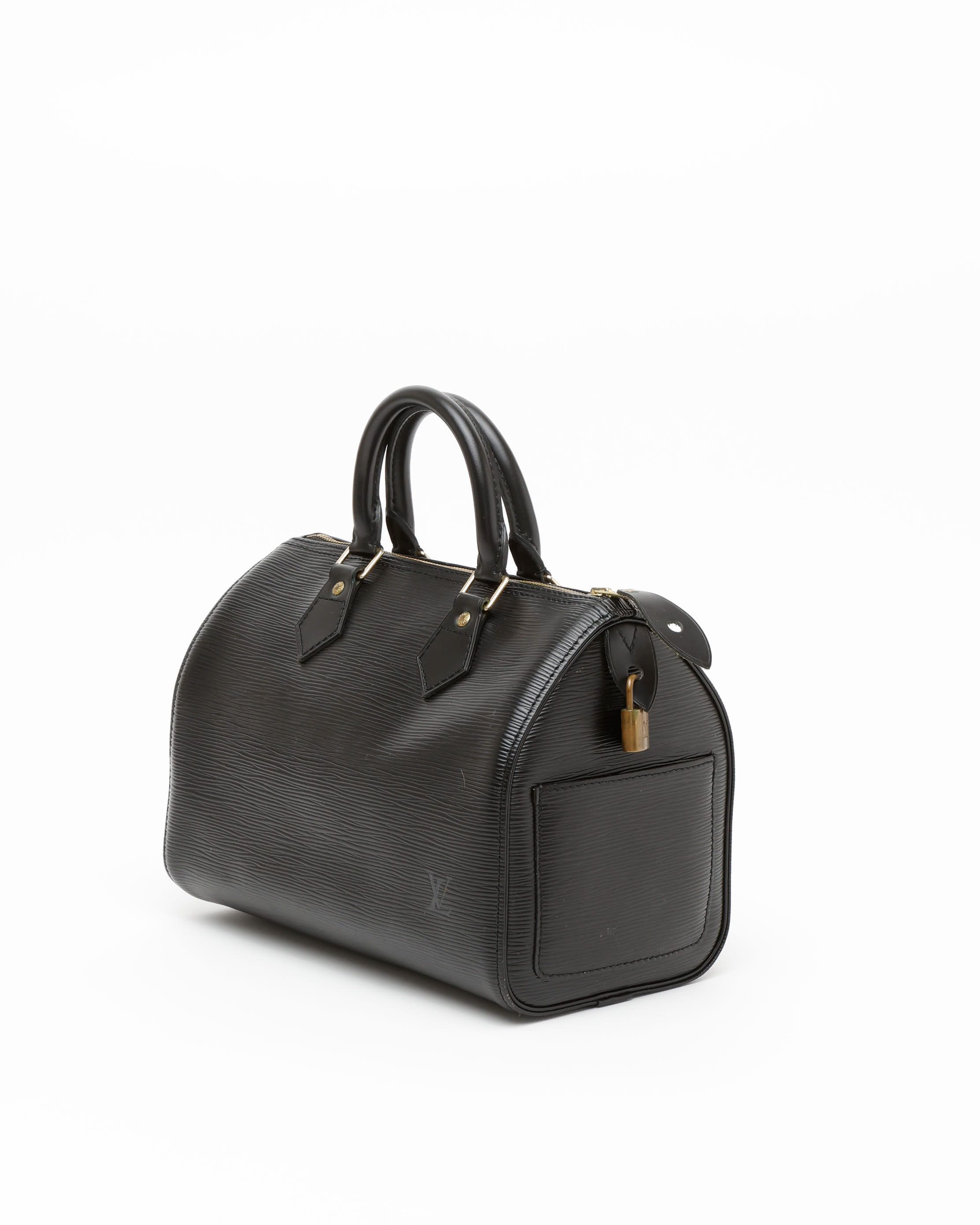 Pre-owned Louis Vuitton Epi Speedy 25 Bag In Black